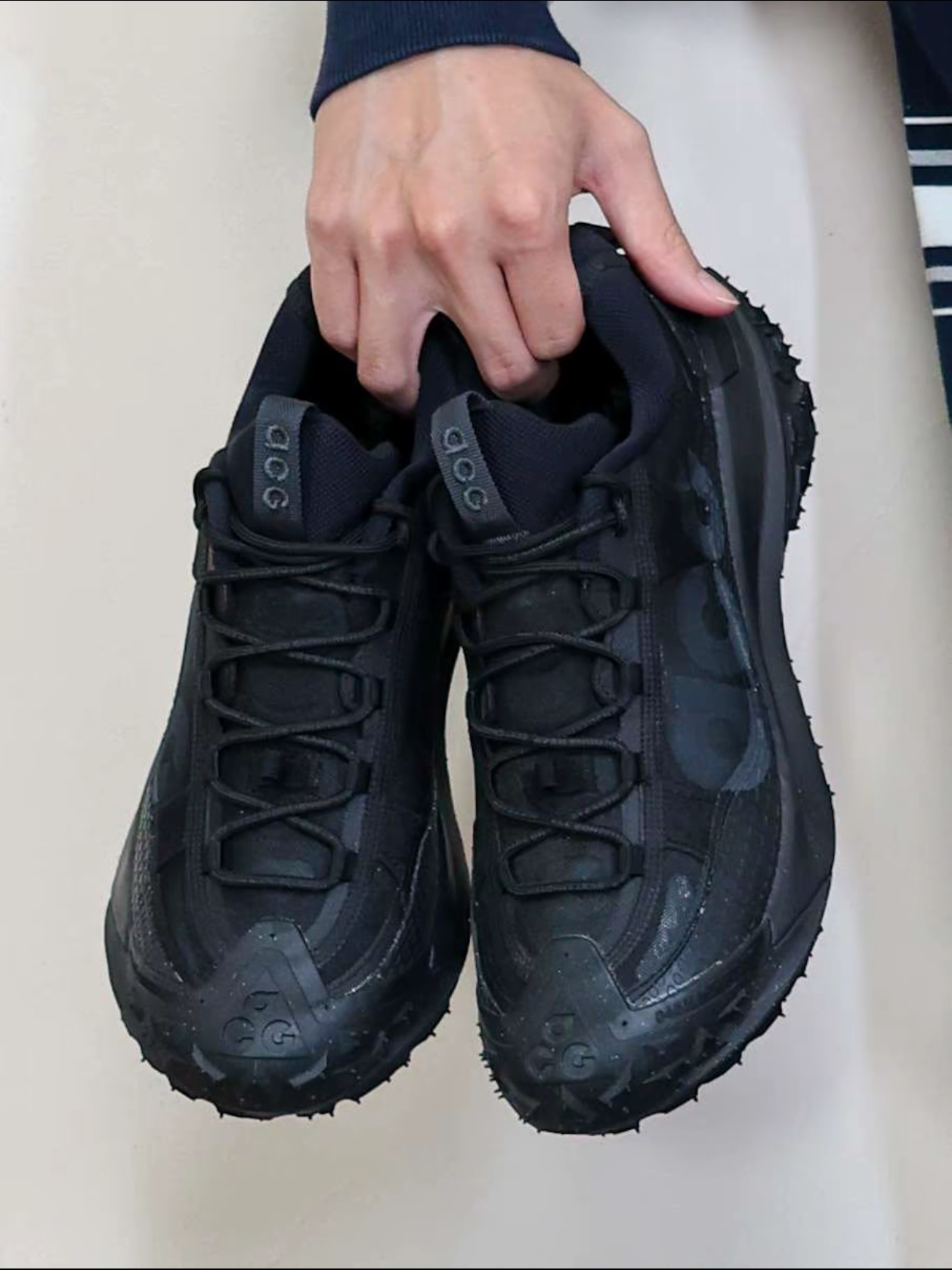 Nike ACG Mountain Fly 2 Low Black 착용 스타일