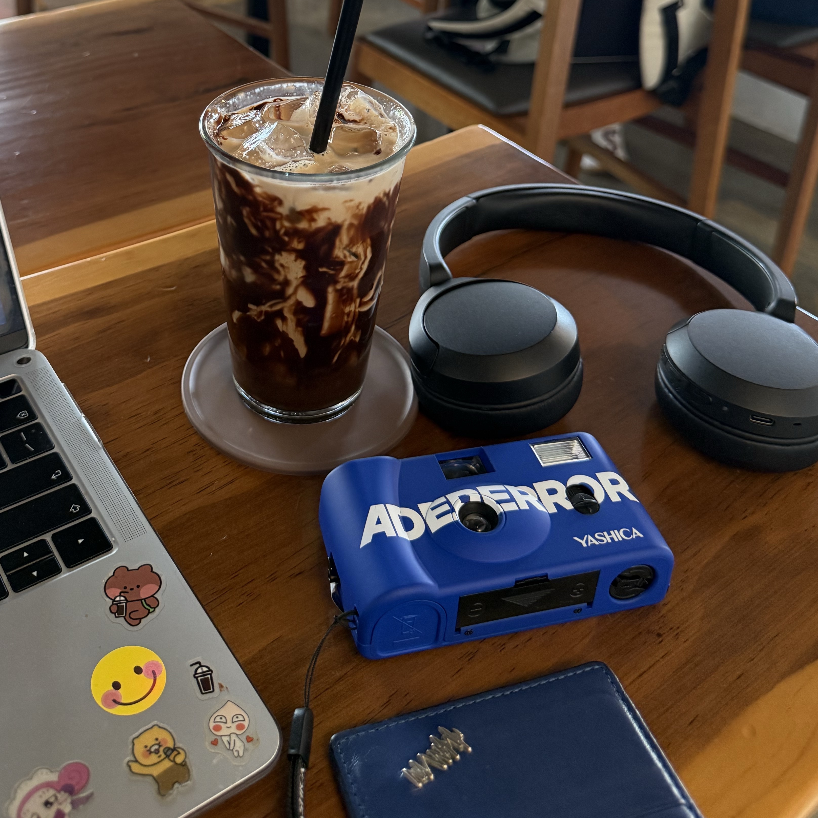 Ader Error Standic MF-1 Camera Z-Blue, Casetify x Ader Error Sticker MacBook Case Clear 착용 스타일