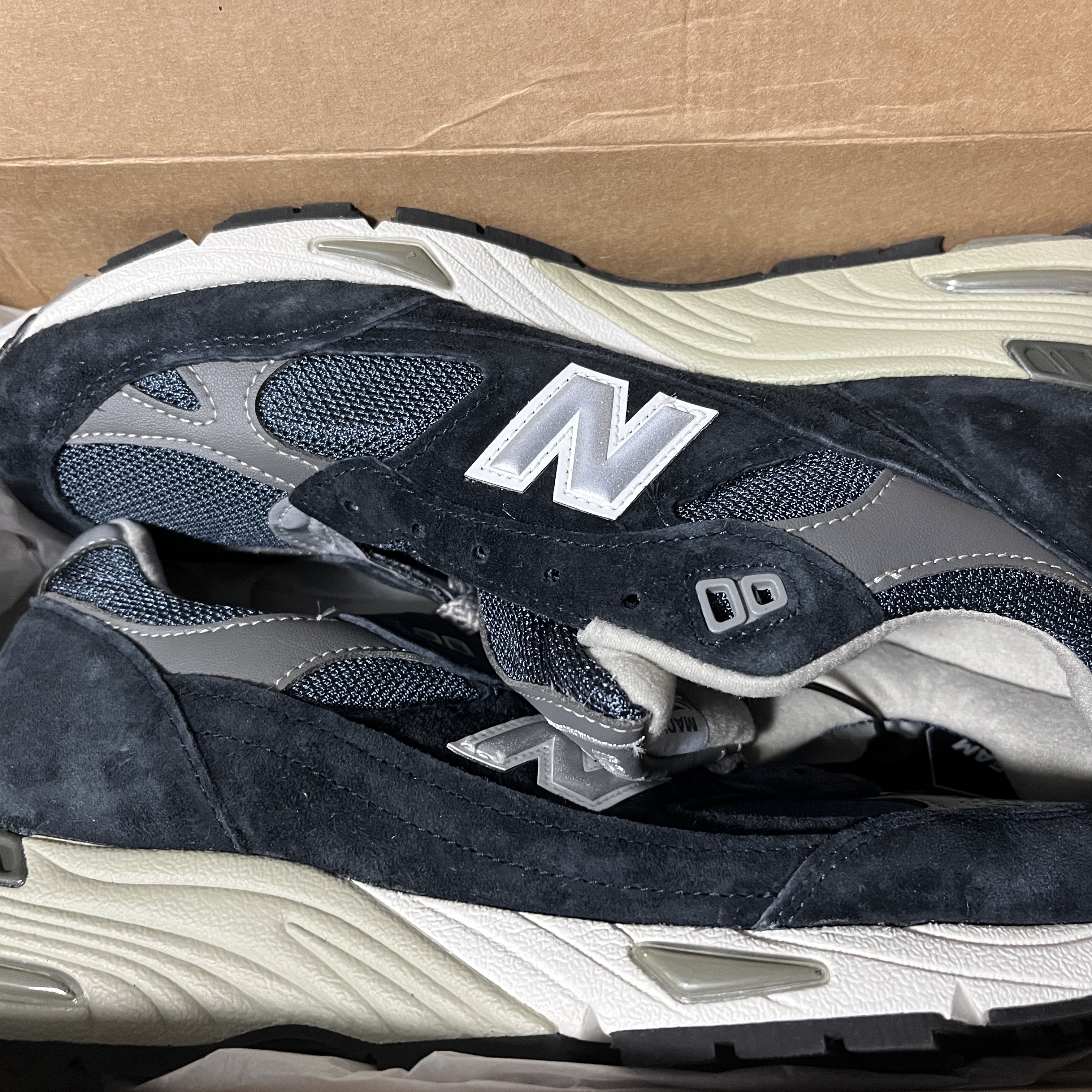New Balance 991 Made in UK Navy 착용 스타일