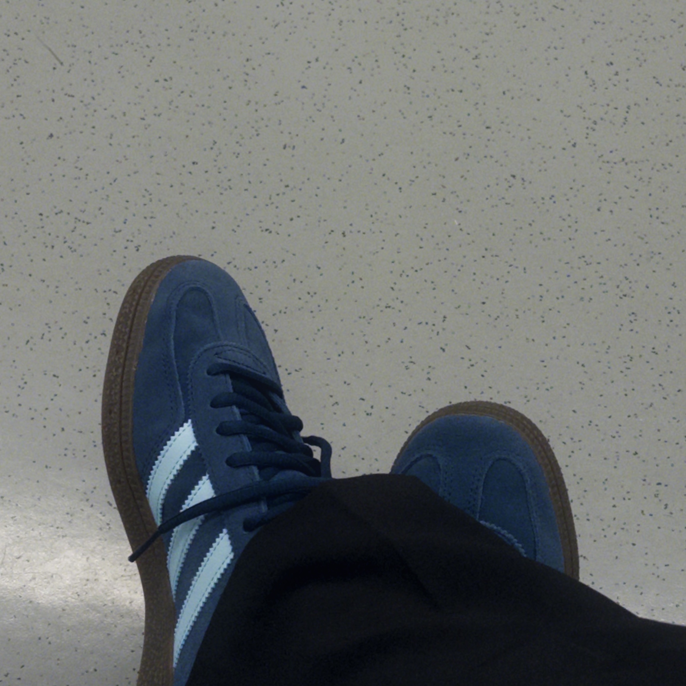 Adidas Spezial Handball Collegiate Navy 착용 스타일