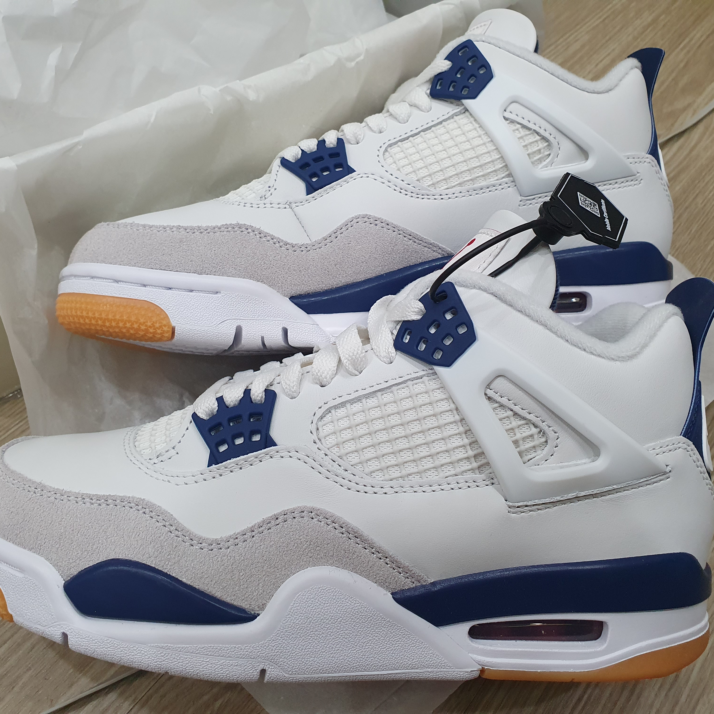 Jordan 4 x Nike SB Retro SP Navy 착용 스타일