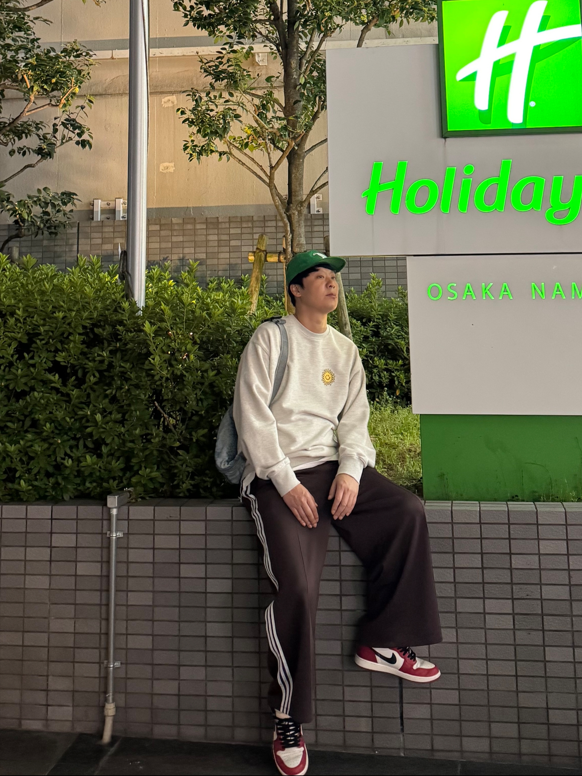 Bigwave Collective Peace Again Sweatshirt Oatmeal Heather, Jordan 1 Retro High OG Chicago 2022 착용 스타일 - 2