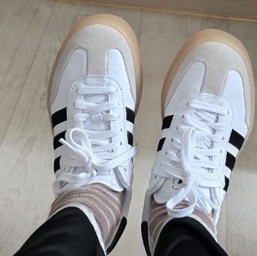 (W) Adidas Sambae White Black 착용 스타일