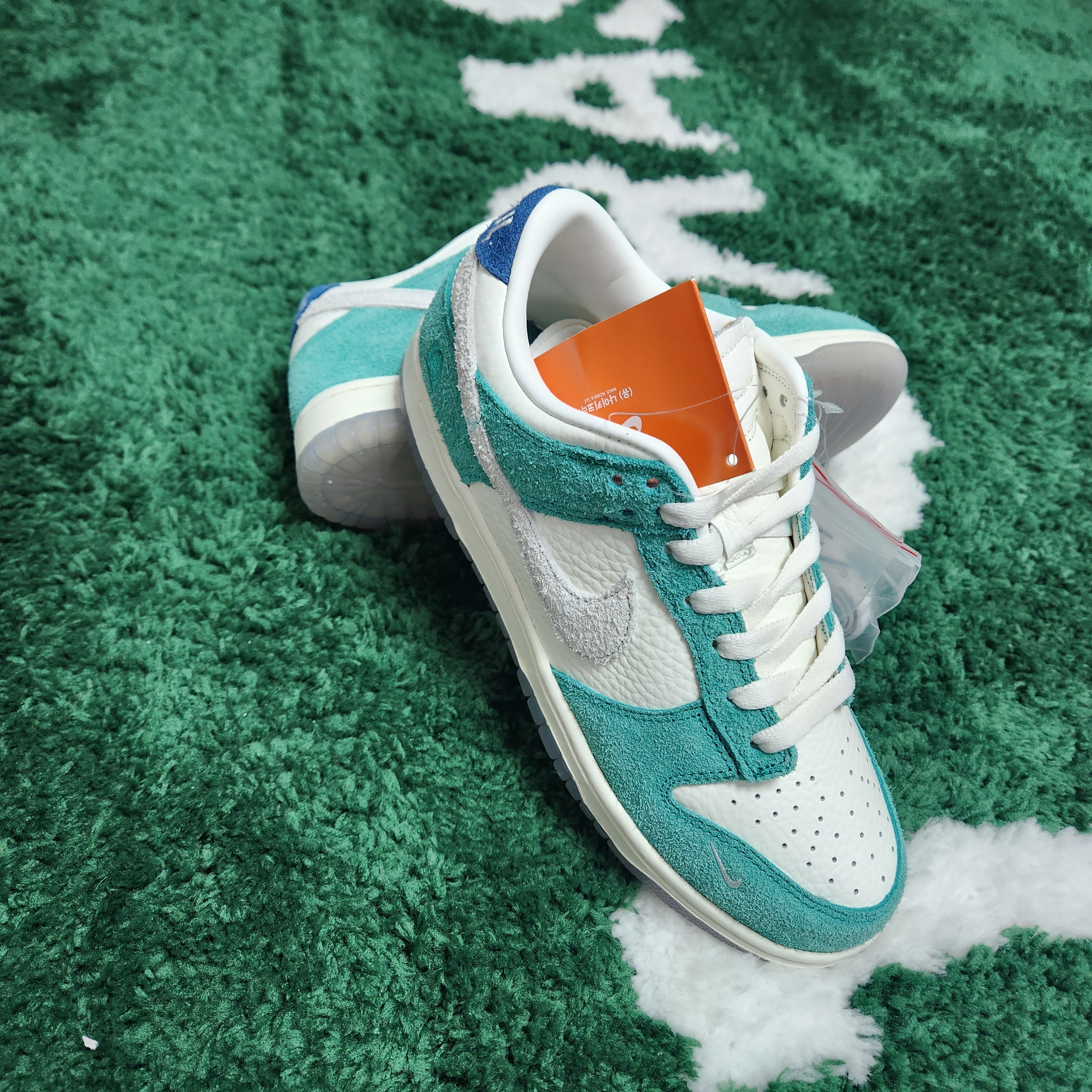 Nike x Kasina Dunk Low Road Sign - Kasina Exclusive 착용 스타일