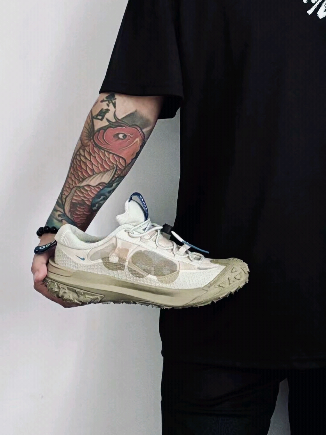 Nike ACG Mountain Fly 2 Low Light Orewood Brown Khaki 착용 스타일 - 1
