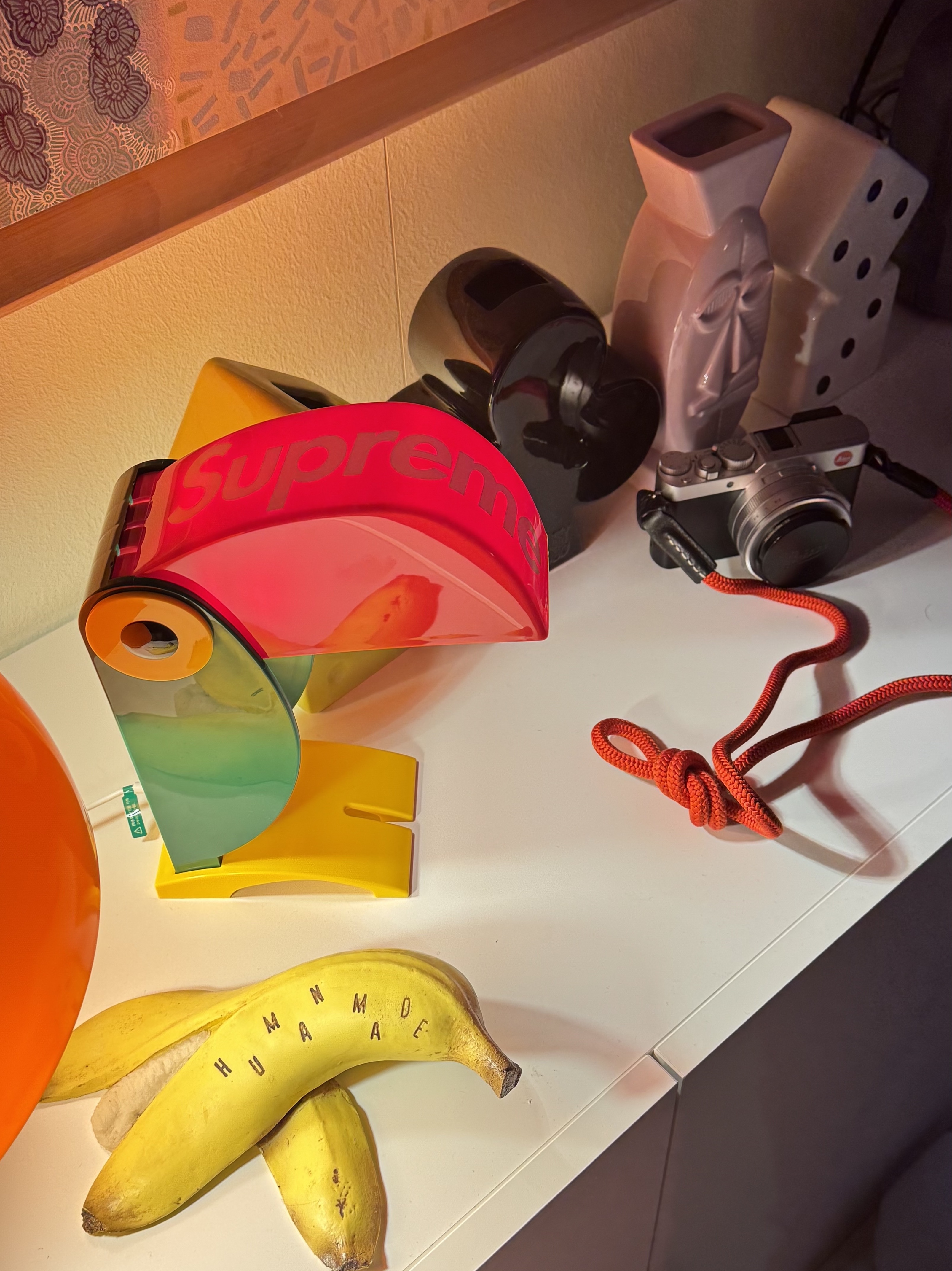 新品 HUMAN MADE BANANA REPLICA & STAND SET 휴먼 메이드 바나나 도어