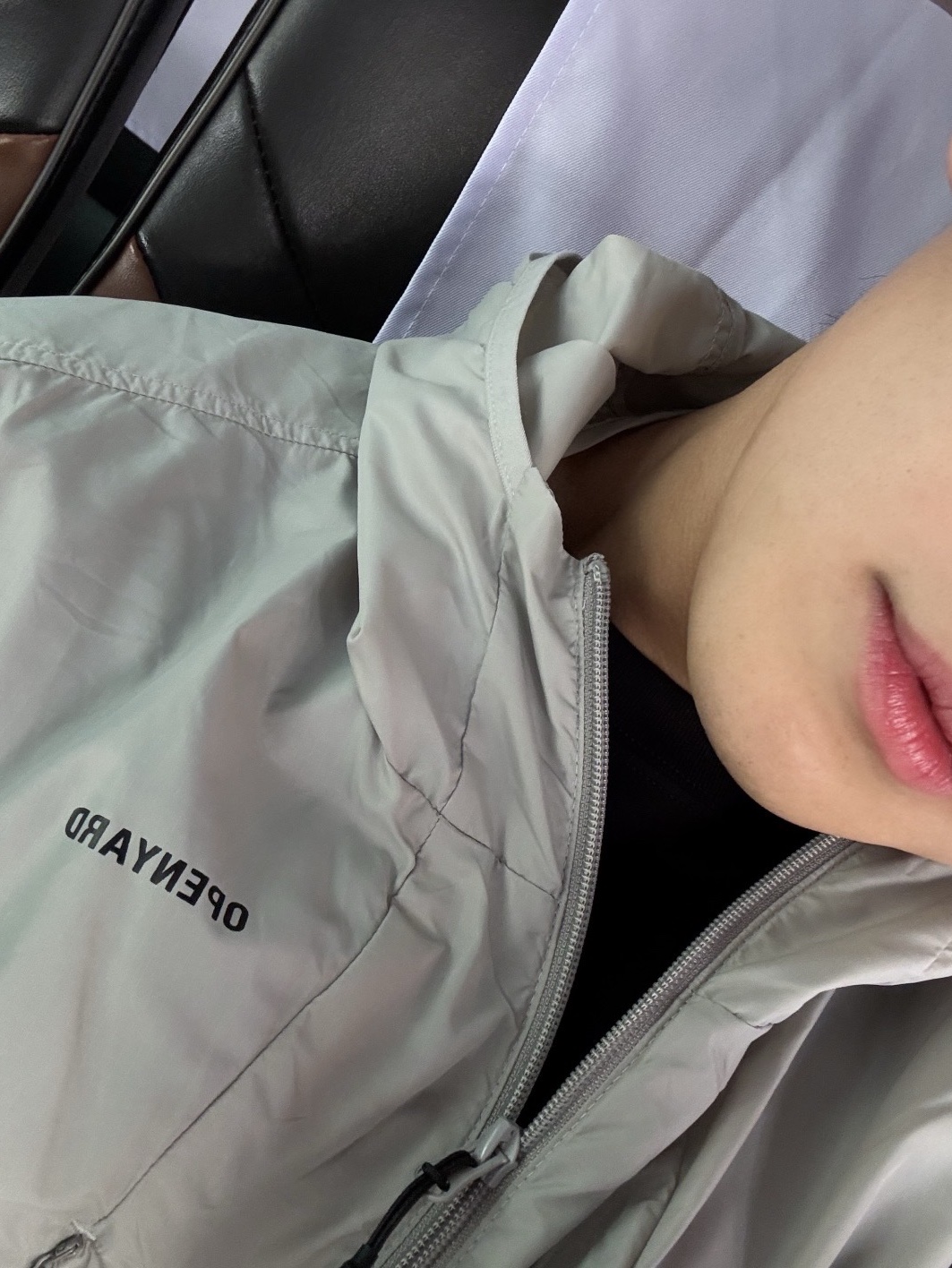 Balenciaga Swift Oval Sunglasses Silver, Nike Air Force 1 '07 Low White 착용 스타일 - 4