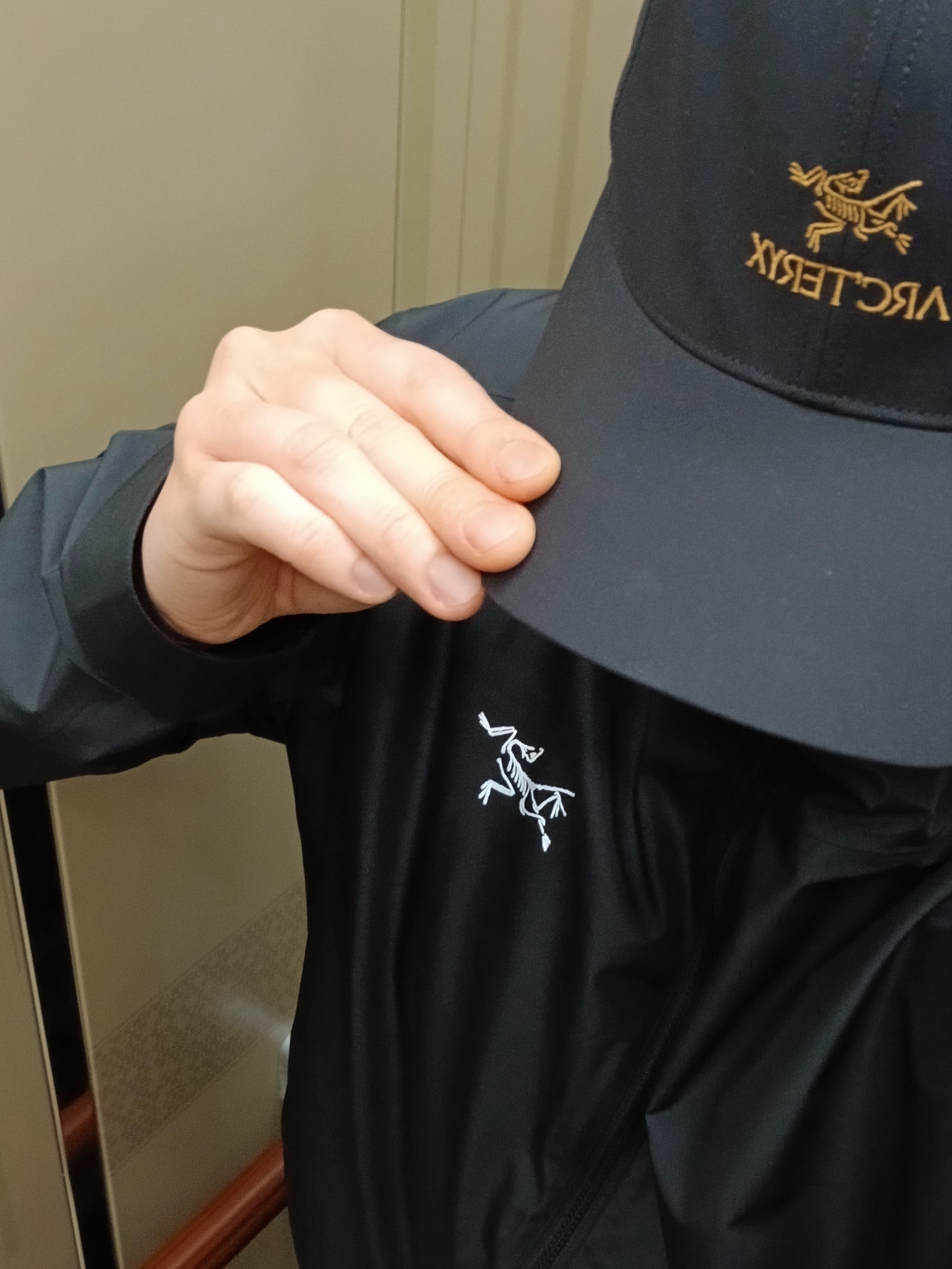 Arc'teryx Solano Hoody Black, Arc'teryx Solano Hoody Black 착용 스타일 - 4