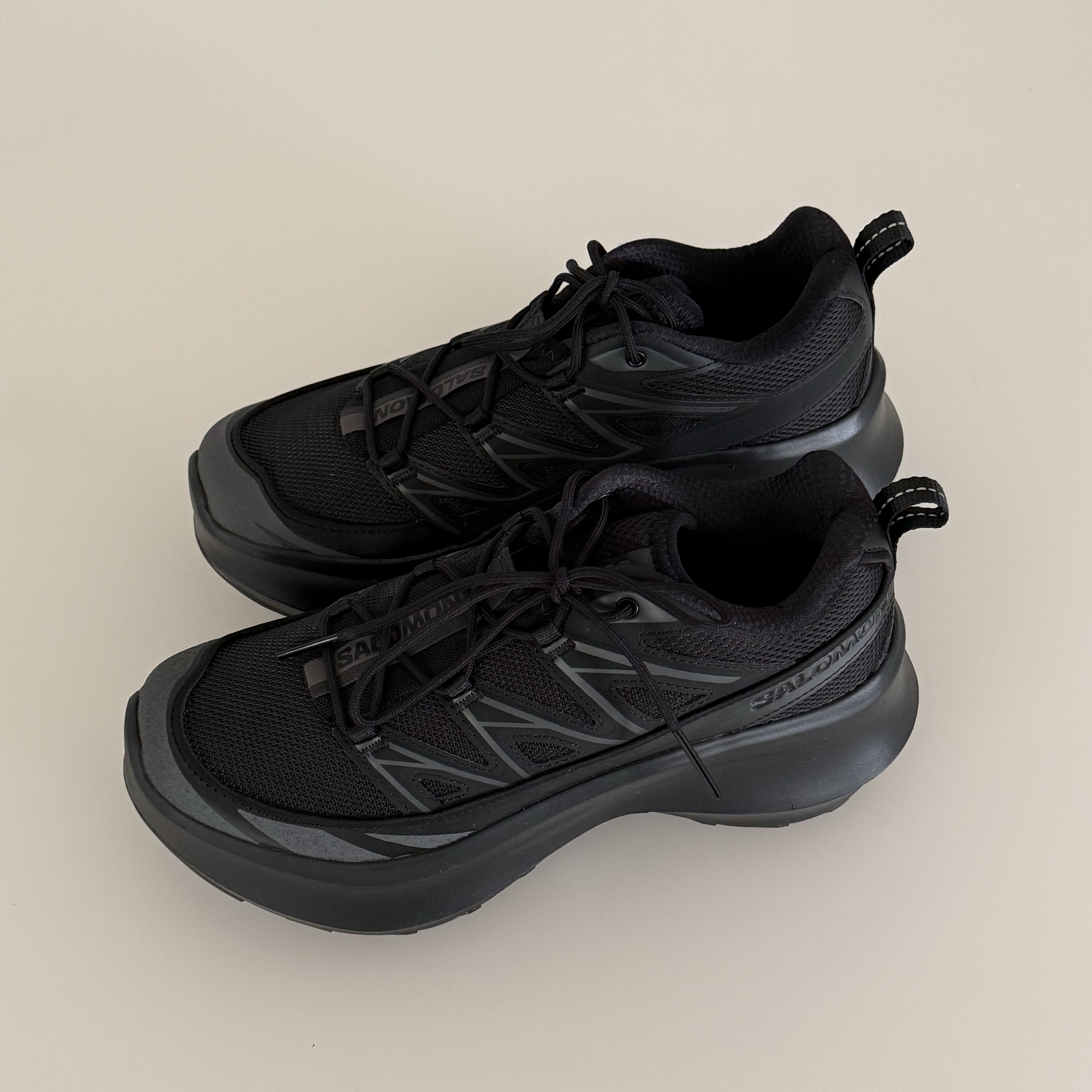 Salomon x Comme des Garcons XT-6 Expanse Platform Black 착용 스타일 - 3