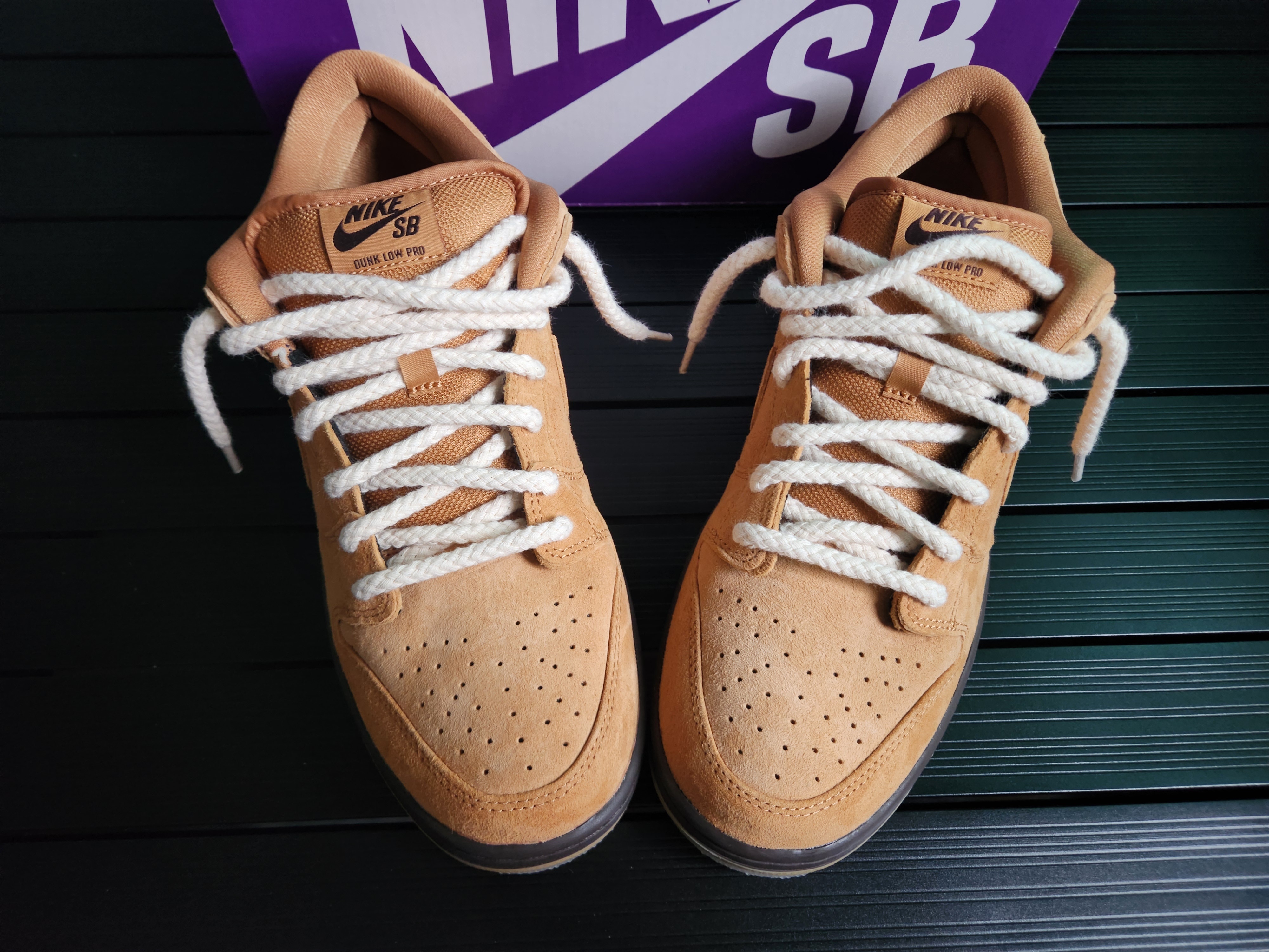 Nike SB Dunk Low Pro Wheat 2023 착용 스타일 - 1