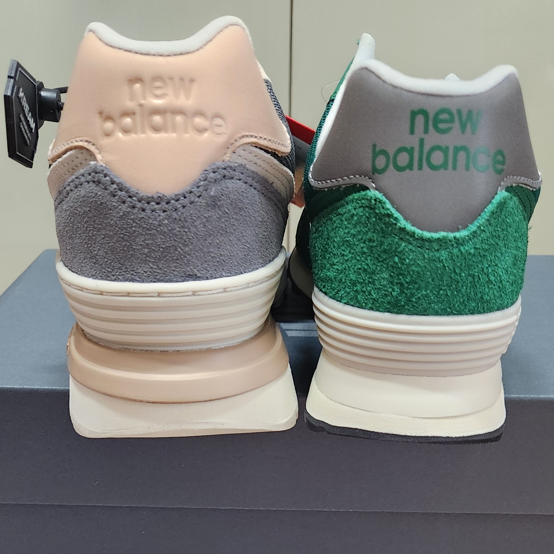New Balance 574 Heritage Grass Green, New Balance 574 Legacy Apollo Grey 착용 스타일 - 5
