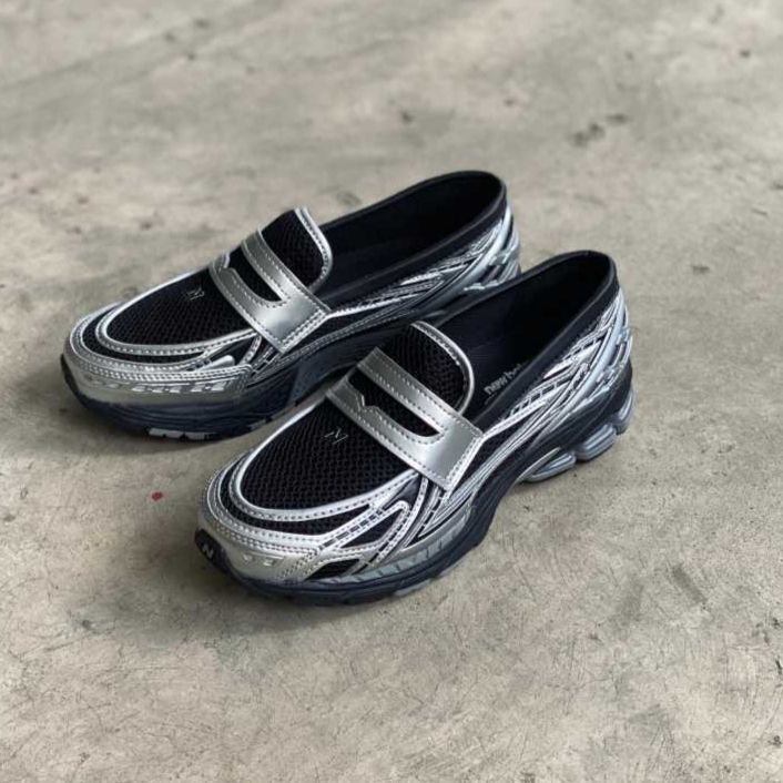 New Balance 1906L Silver Metallic Black 착용 스타일