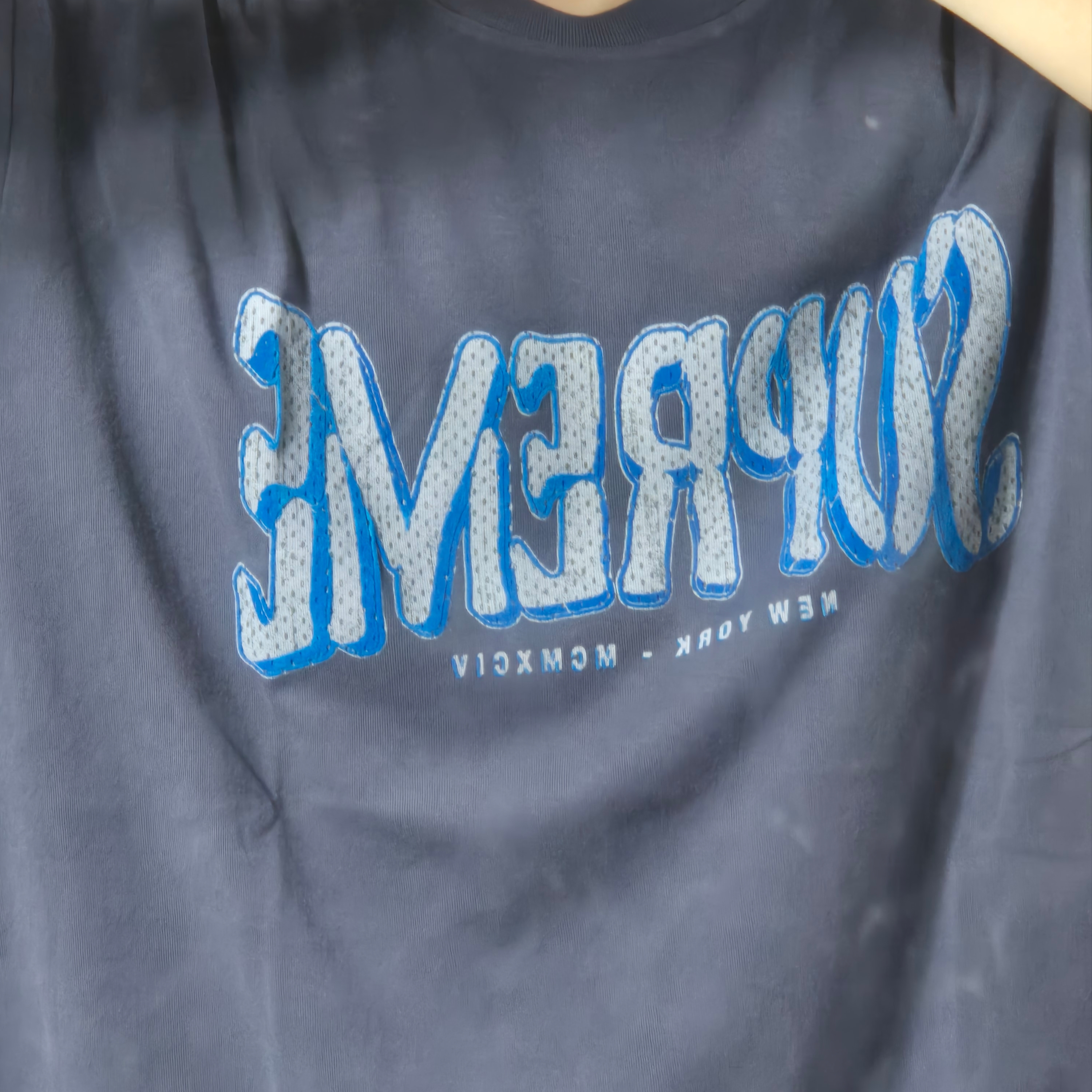 Supreme Flocked Washed S/S Top Dusty Navy - 25SS 착용 스타일 - 2