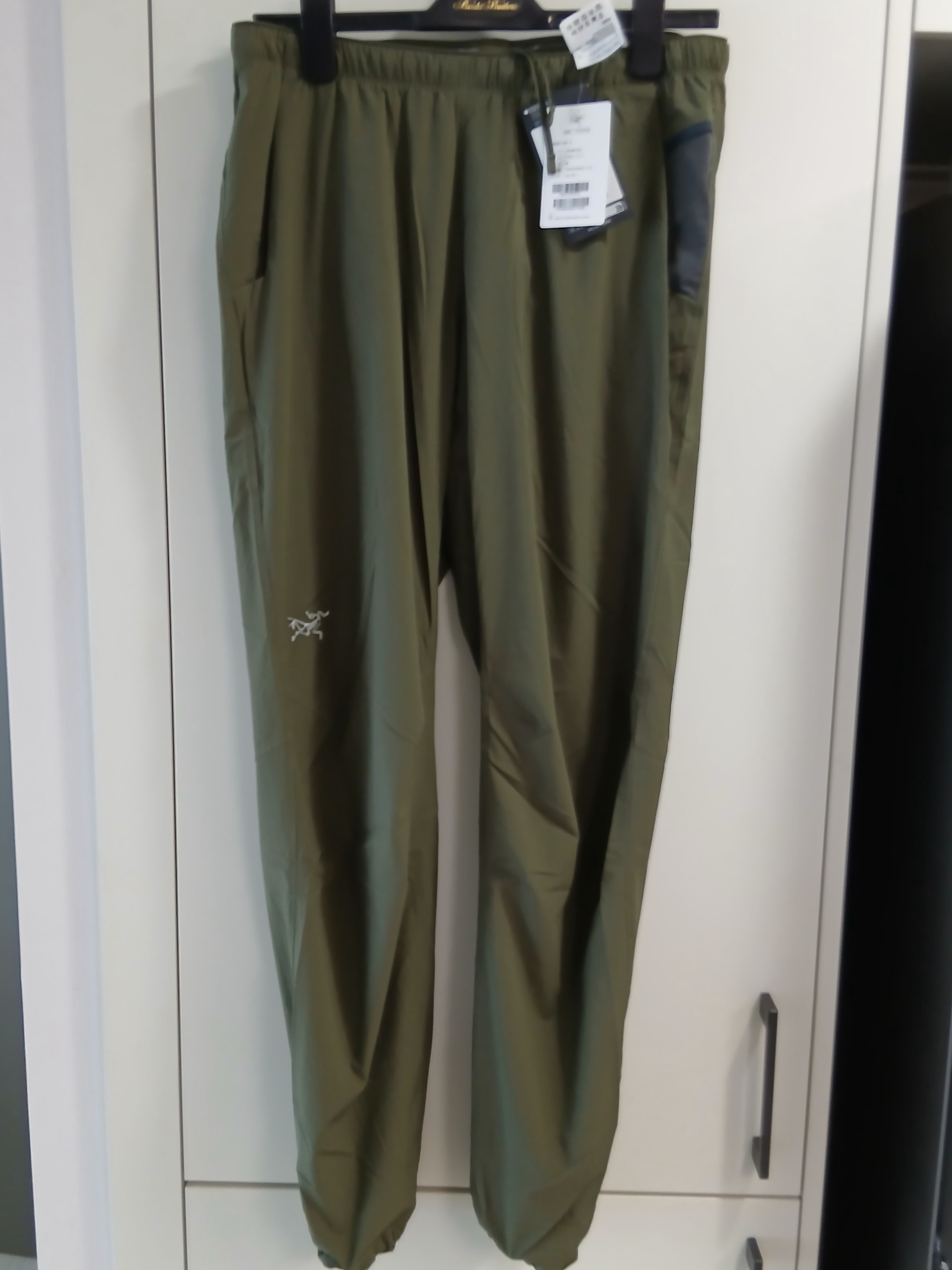 Arc'teryx Incendo Pants Black 착용 스타일 - 1