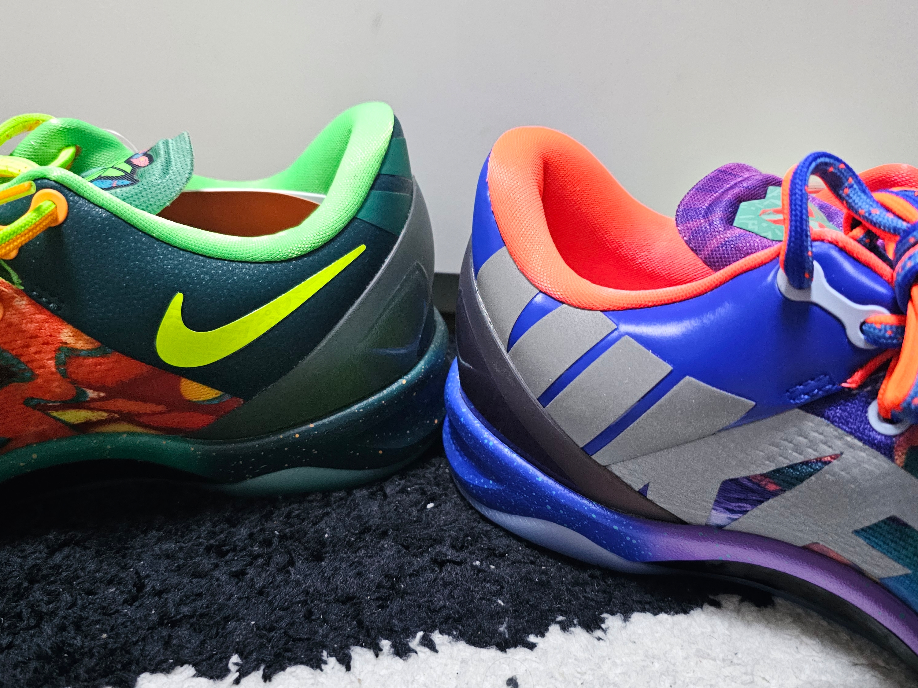 Nike Kobe 8 Protro What the Kobe, Nike Swoosh Rug Black White 착용 스타일 - 2