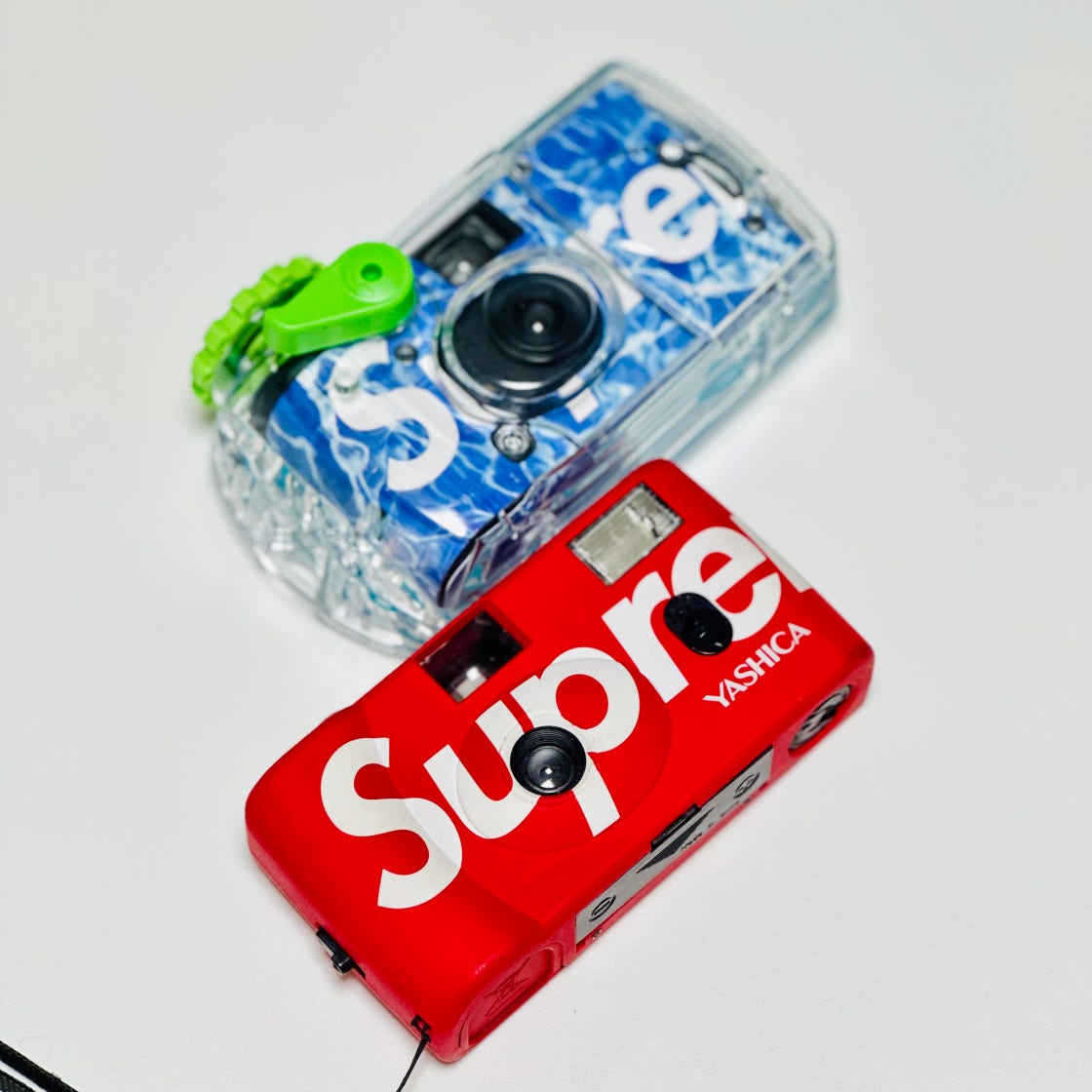 21SS シュプリーム ヤシカ MF-1 カメラ レッド Supreme Yashica MF-1 Camera (SS21) - $68