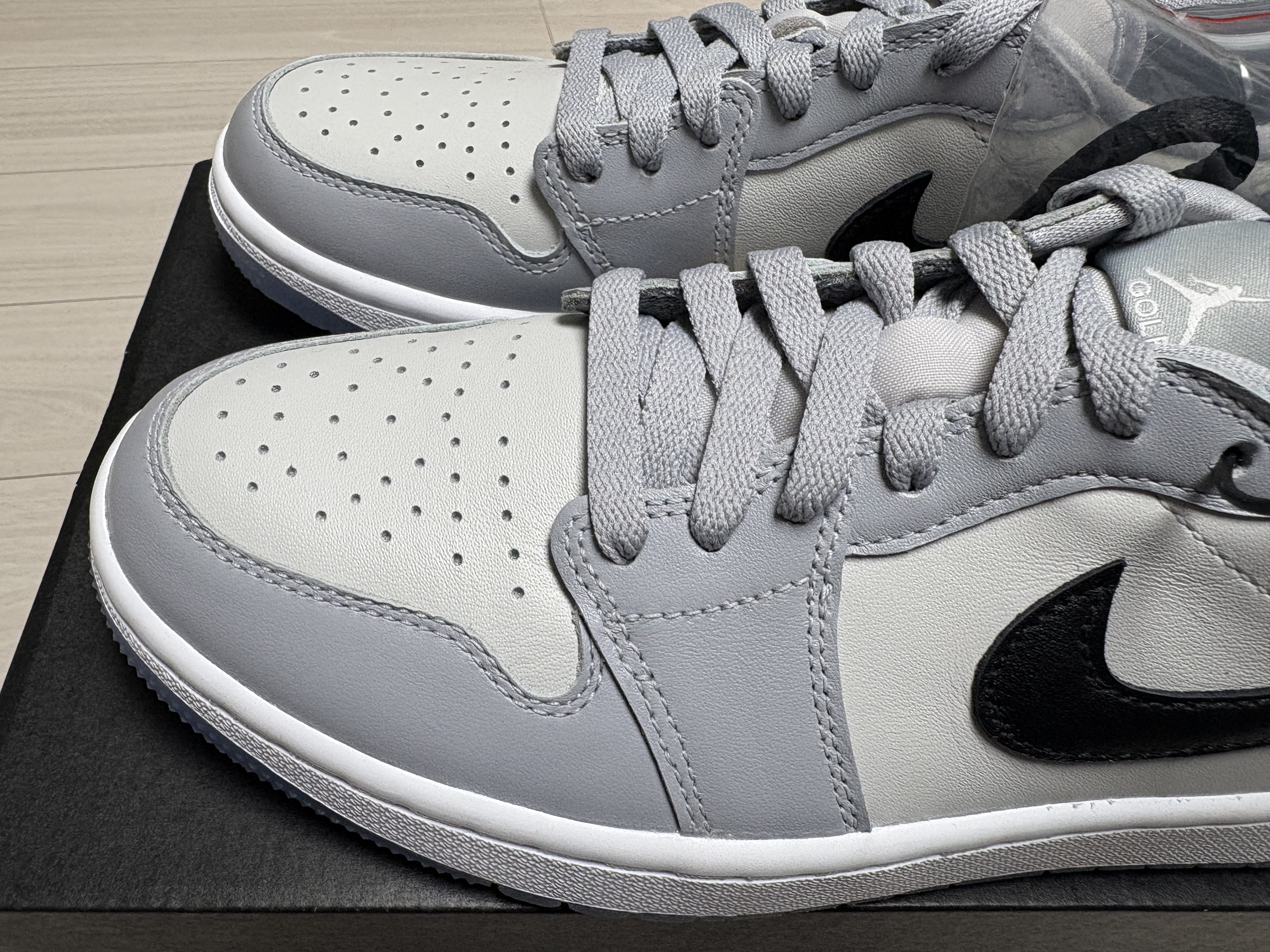Jordan 1 Low Golf Wolf Grey 착용 스타일 - 3