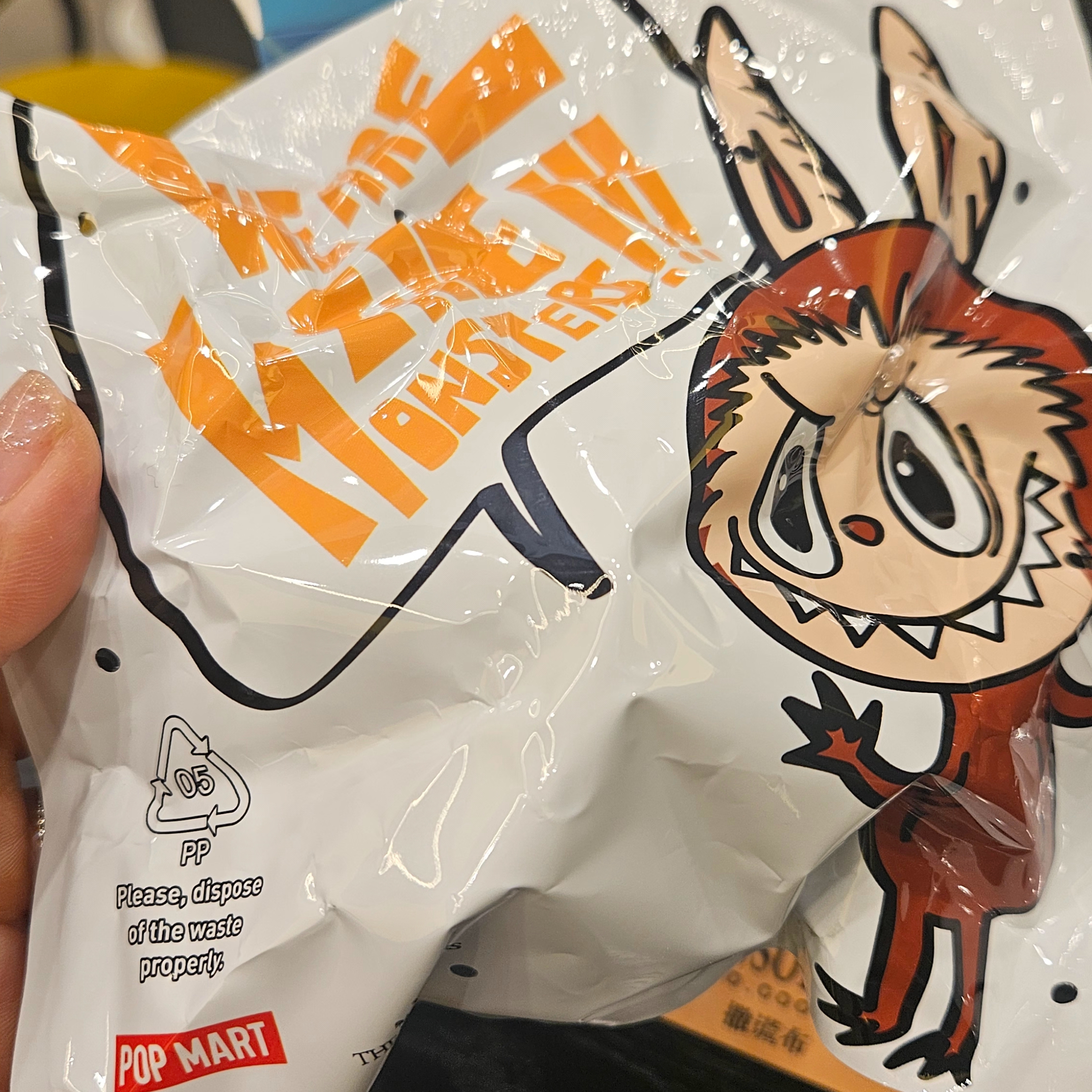 Pop Mart Labubu The Monsters x One Piece Series Figures Sealed Case (12 Blind Boxes) 착용 스타일 - 4