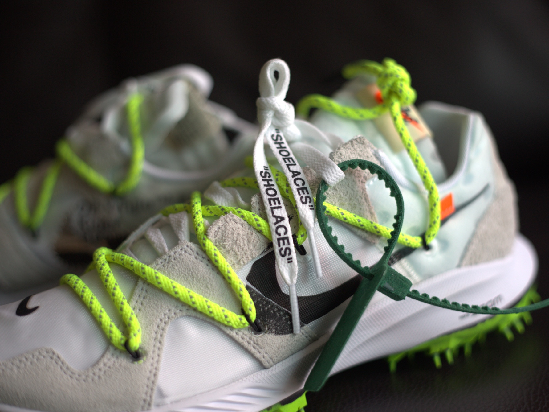(W) Nike x Off-White Zoom Terra Kiger 5 White 착용 스타일