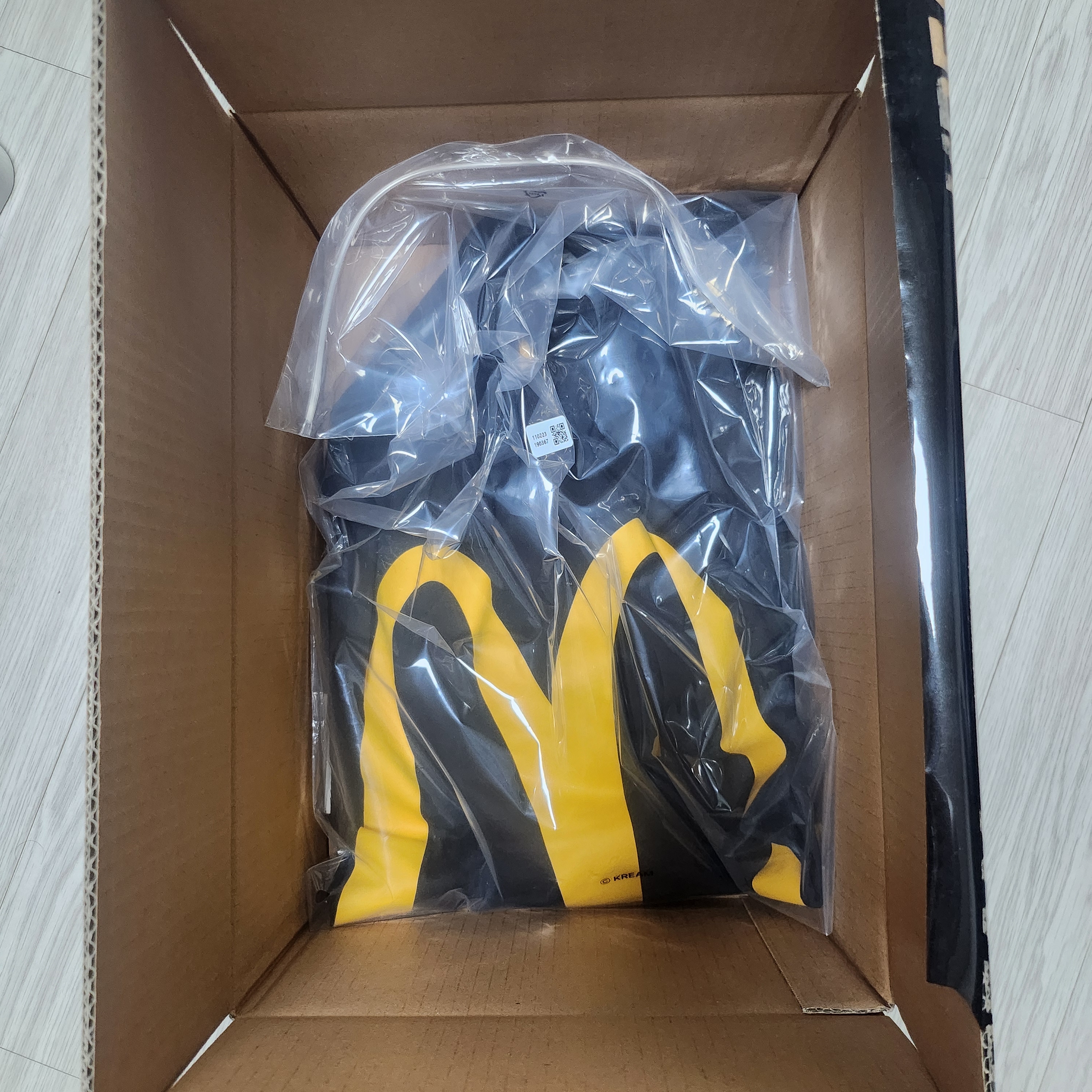 Palace x McDonald's Logo T-Shirt Black - 23FW 착용 스타일