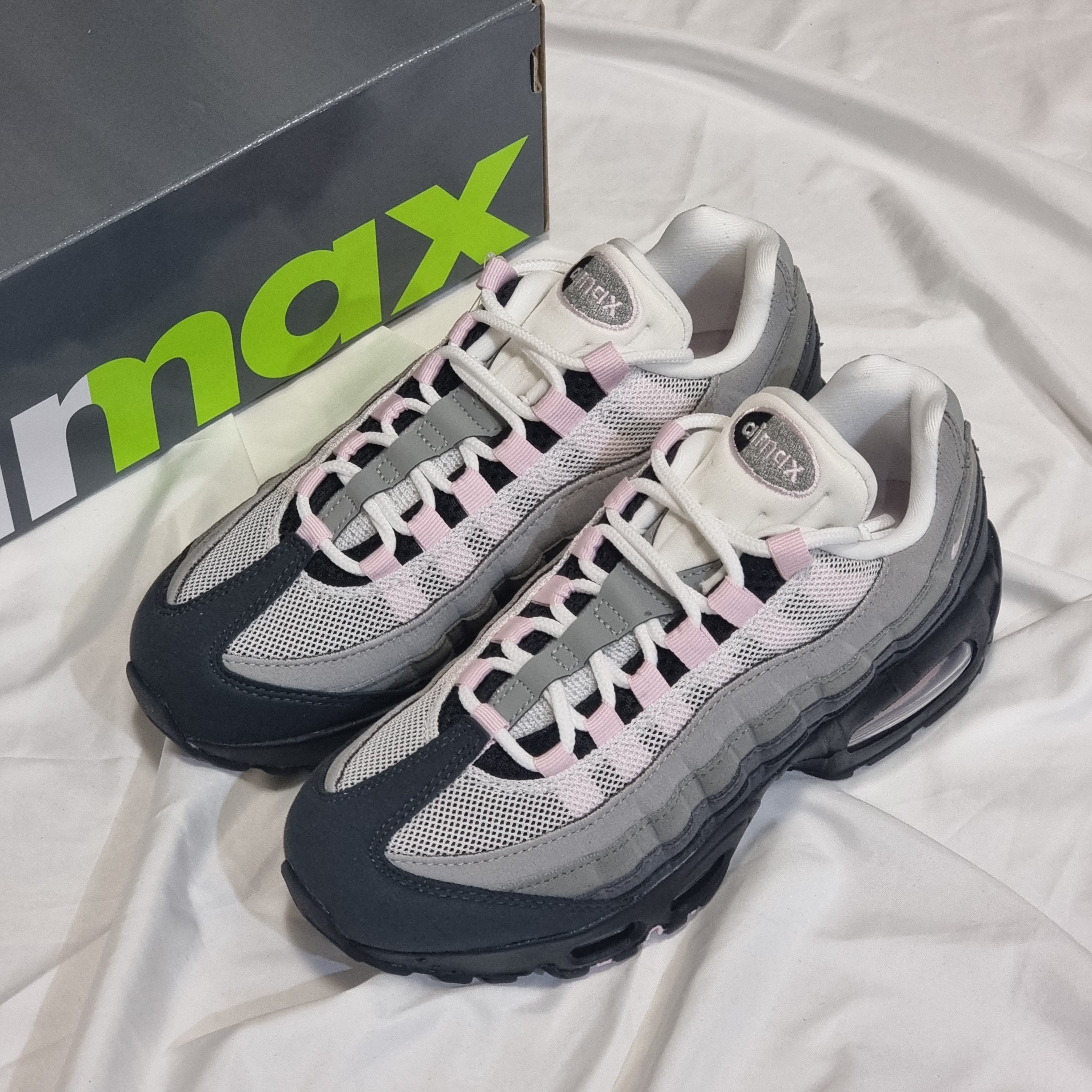 (W) Nike Air Max 95 Pink Foam 착용 스타일
