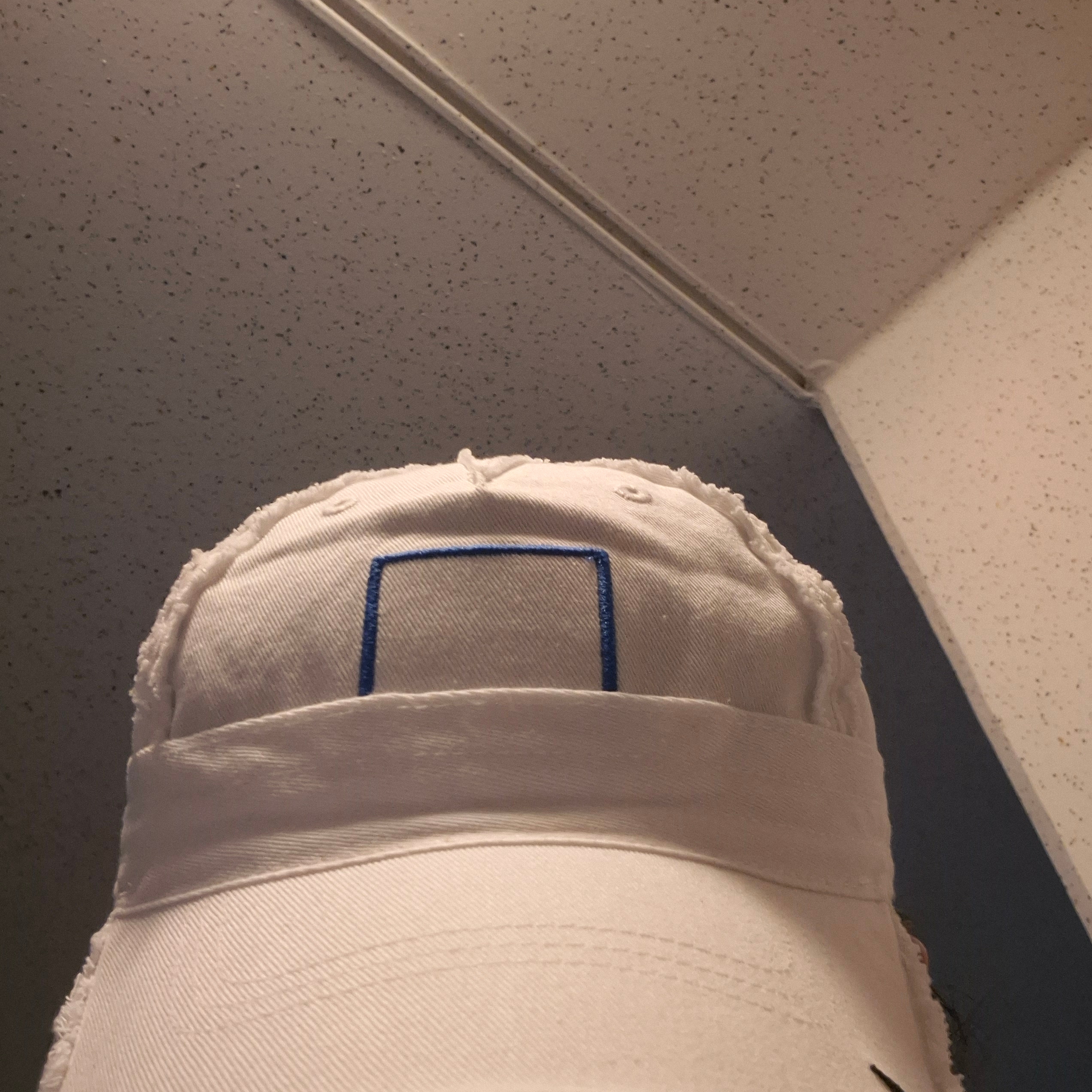 Nike x Martine Rose The Lost Lionesses Cap White, Supreme Saint Sebastian LS T-Shirt White - 24SS 착용 스타일 - 2