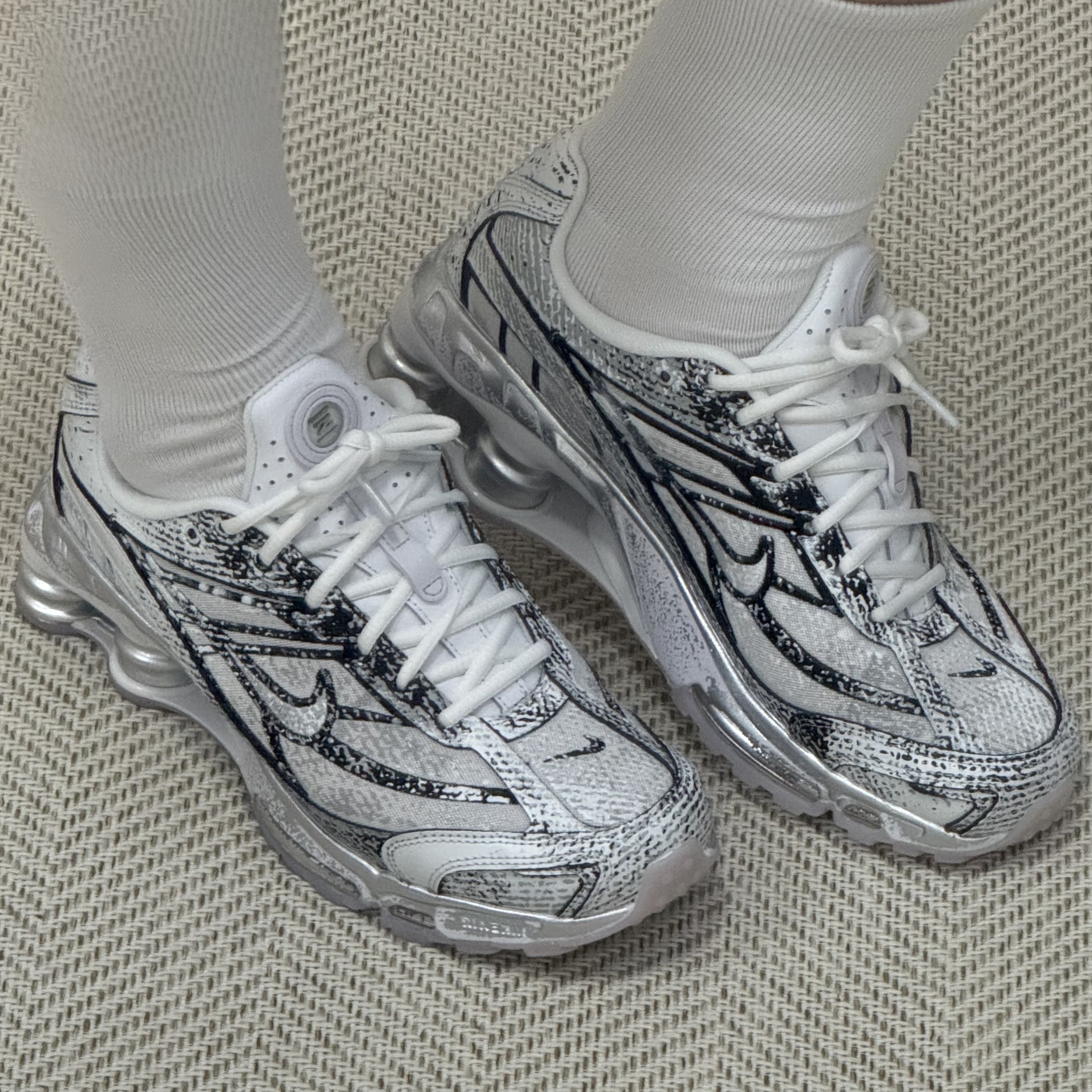 Nike Shox Ride 2 Metallic Platinum 착용 스타일