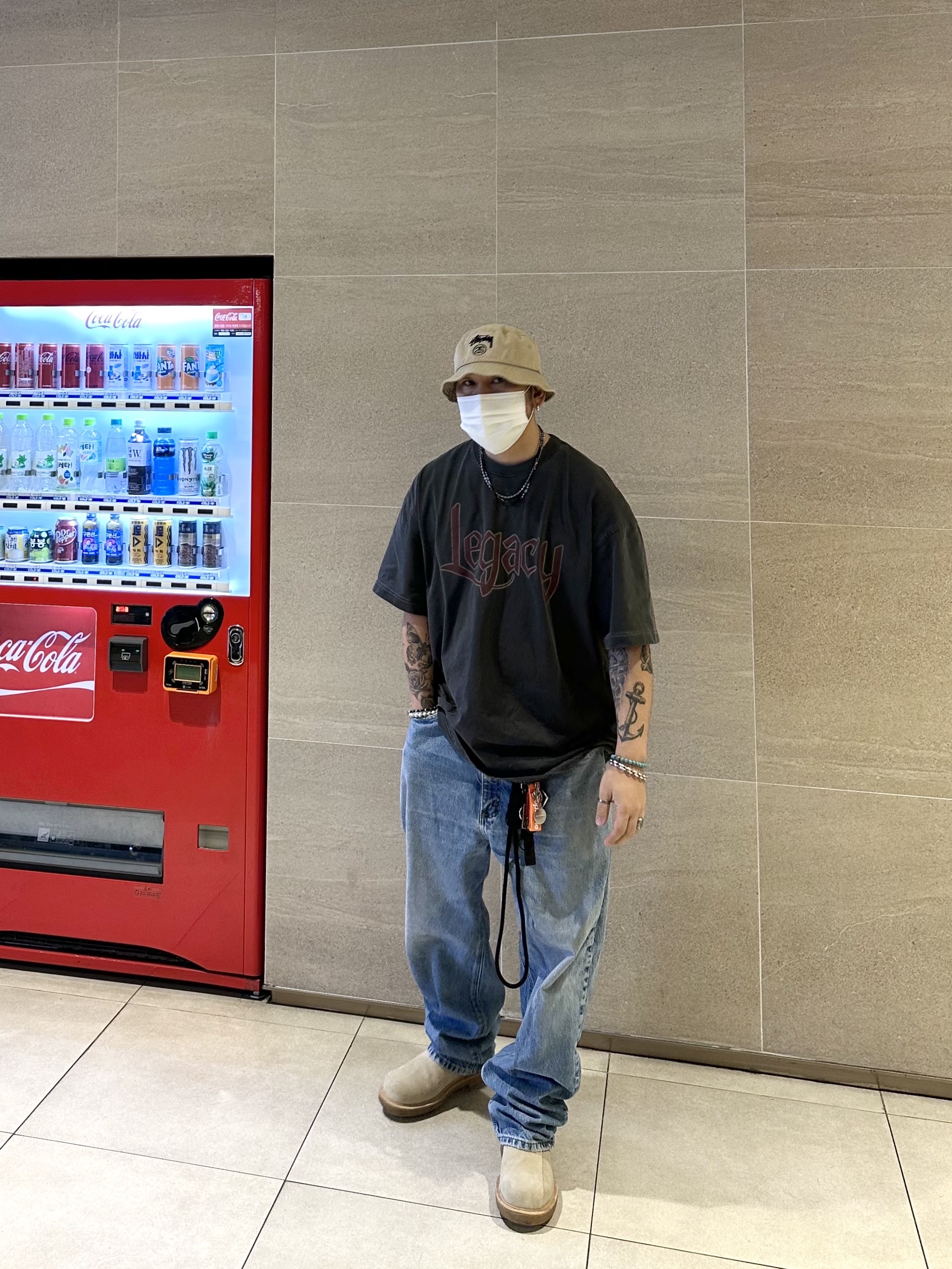 Stussy Stock Lock Deep Bucket Hat Stone, Supreme Ripstop Keychain Orange - 24SS 착용 스타일 - 2