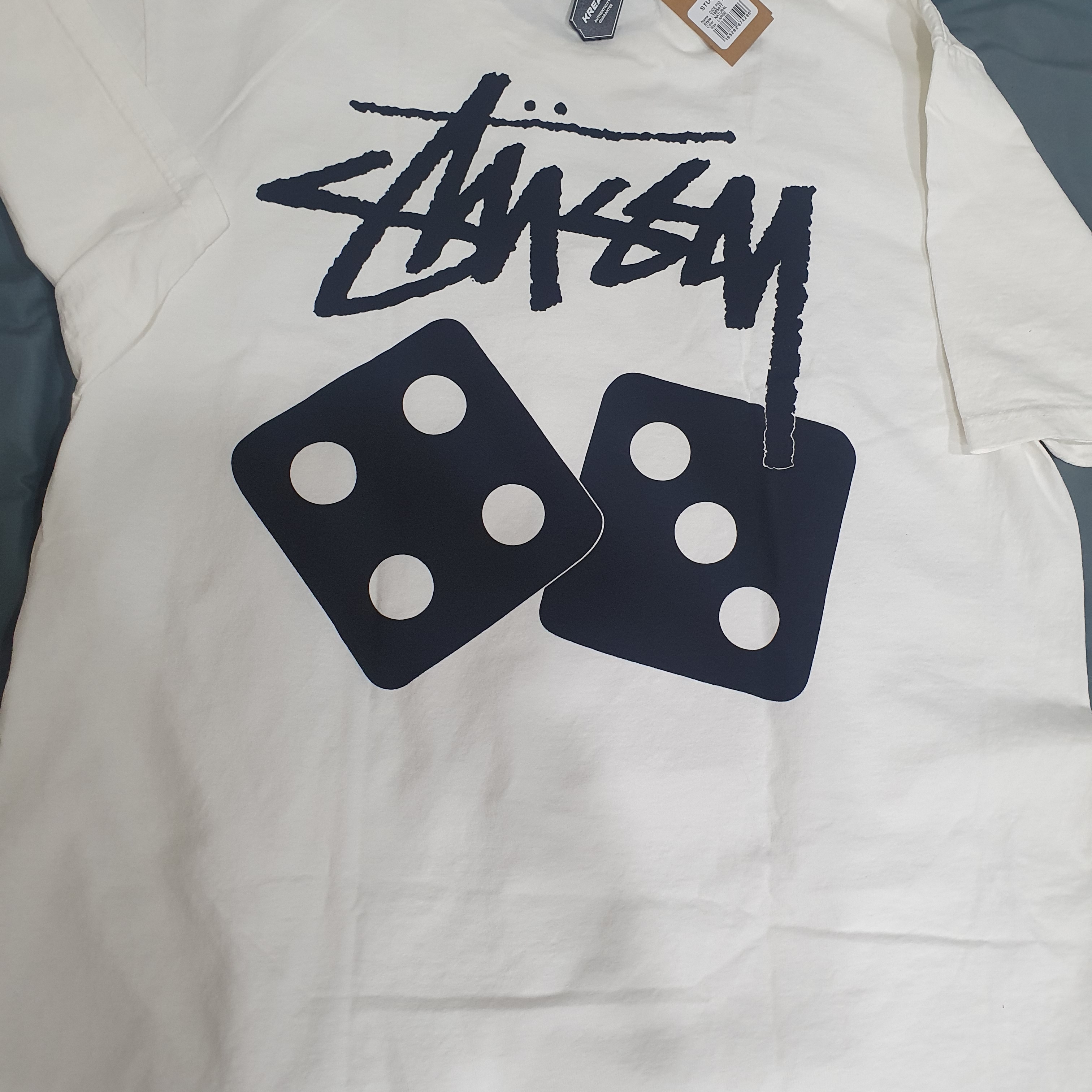 Stussy Dice Pigment Dyed T-Shirt Natural 착용 스타일