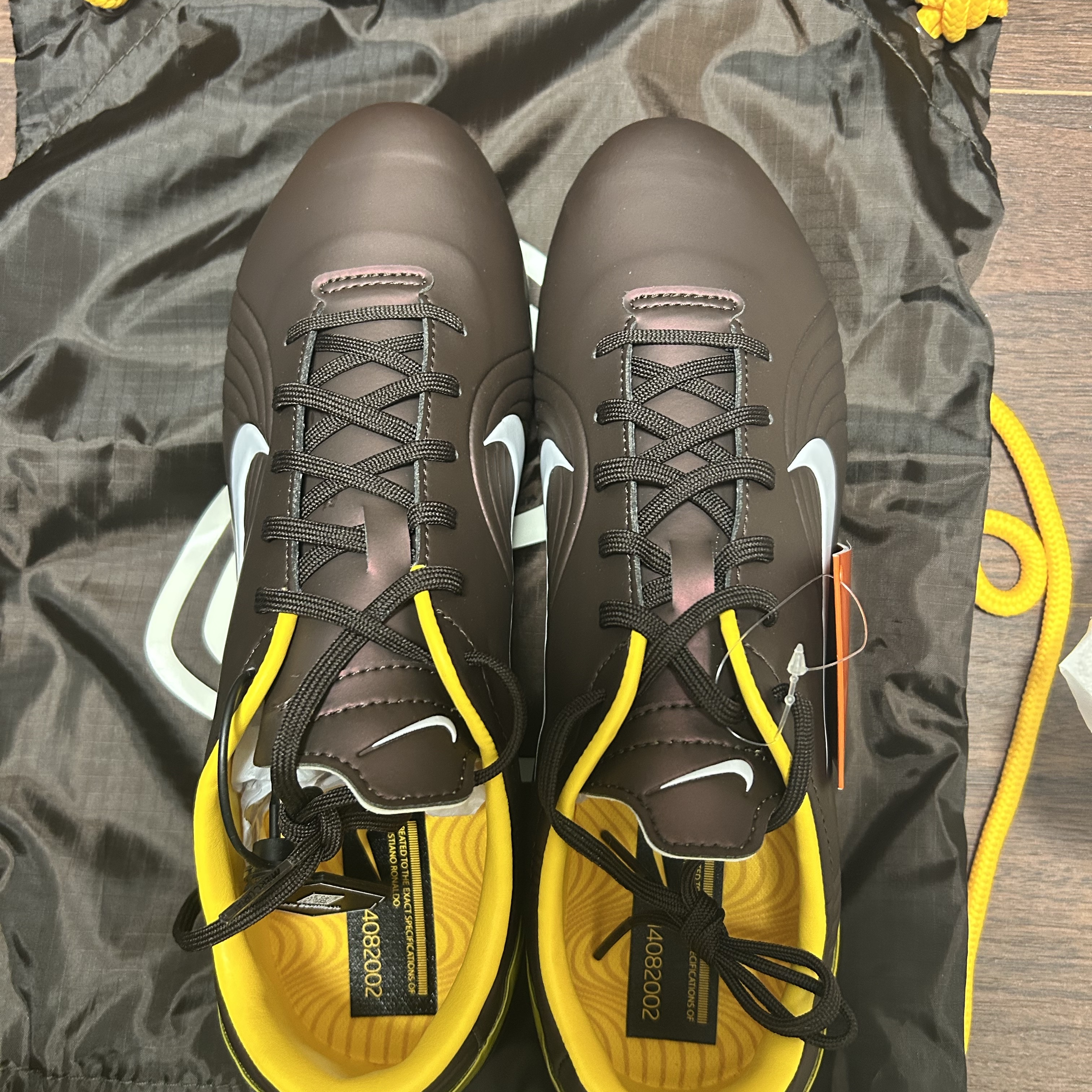 Nike Zoom Mercurial Vapor 1 RGN SE FG Dark Cinder Maize 착용 스타일