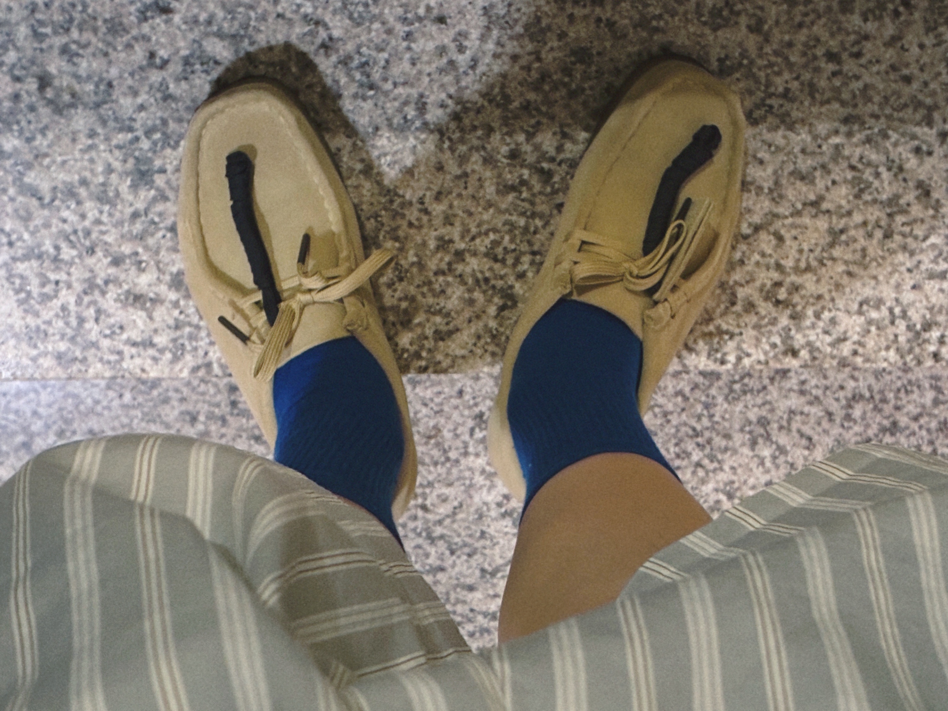 (W) Clarks Wallabee Maple Suede 착용 스타일