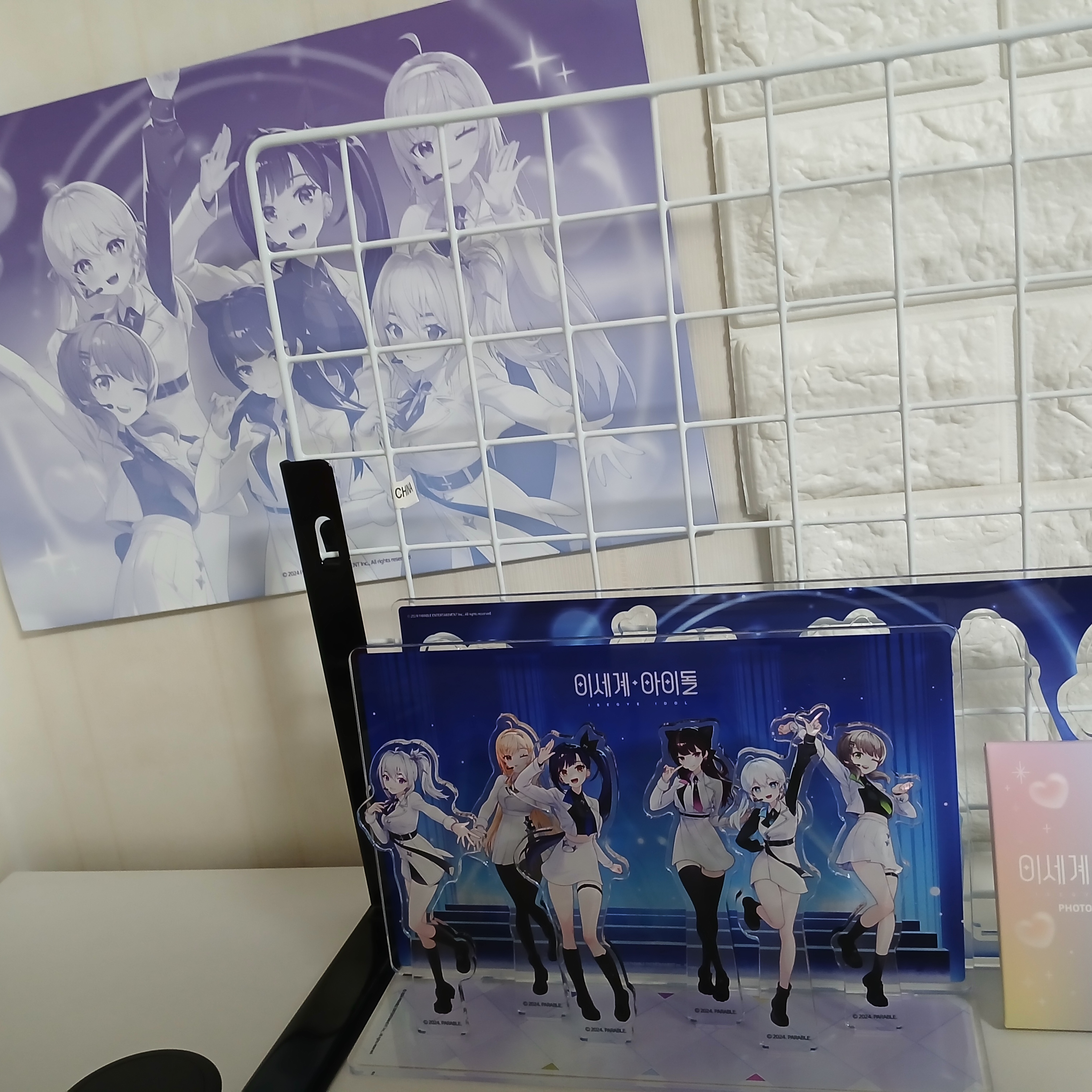 Woowakgood Isegye Idol Acrylic Diorama 착용 스타일