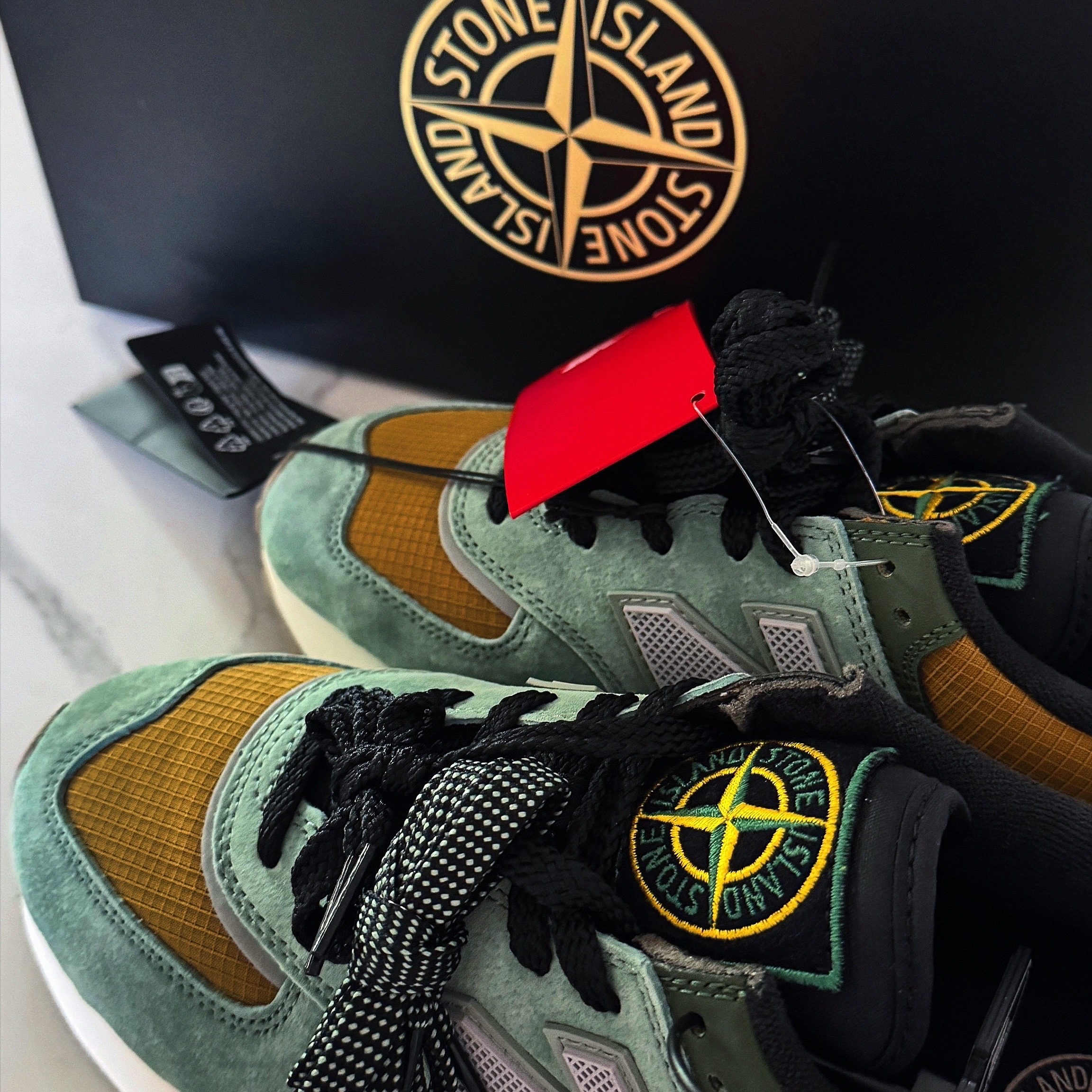 New Balance x Stone Island 574 Legacy Light Green 착용 스타일