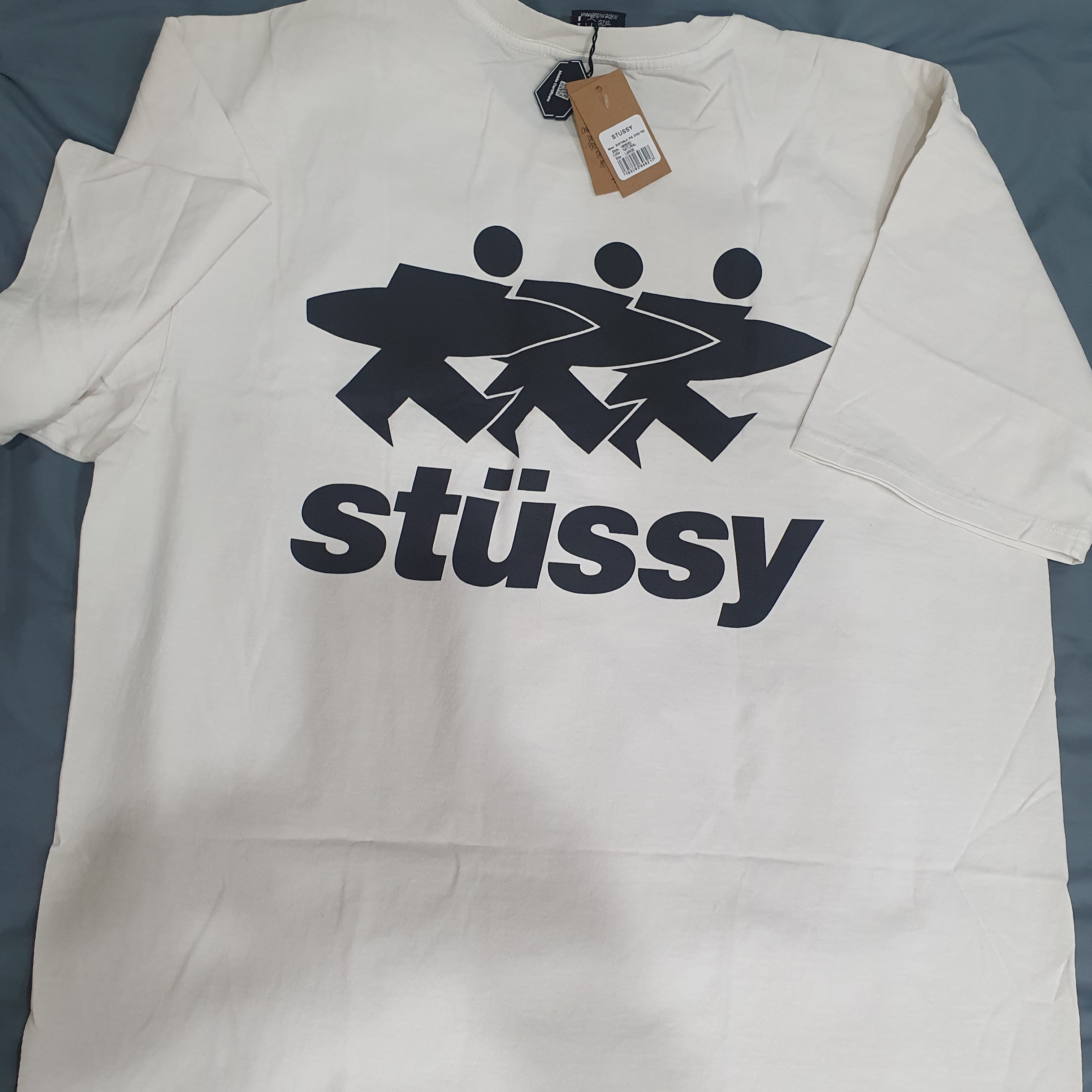 Stussy Surfwalk Pigment Dyed T-Shirt Natural 착용 스타일