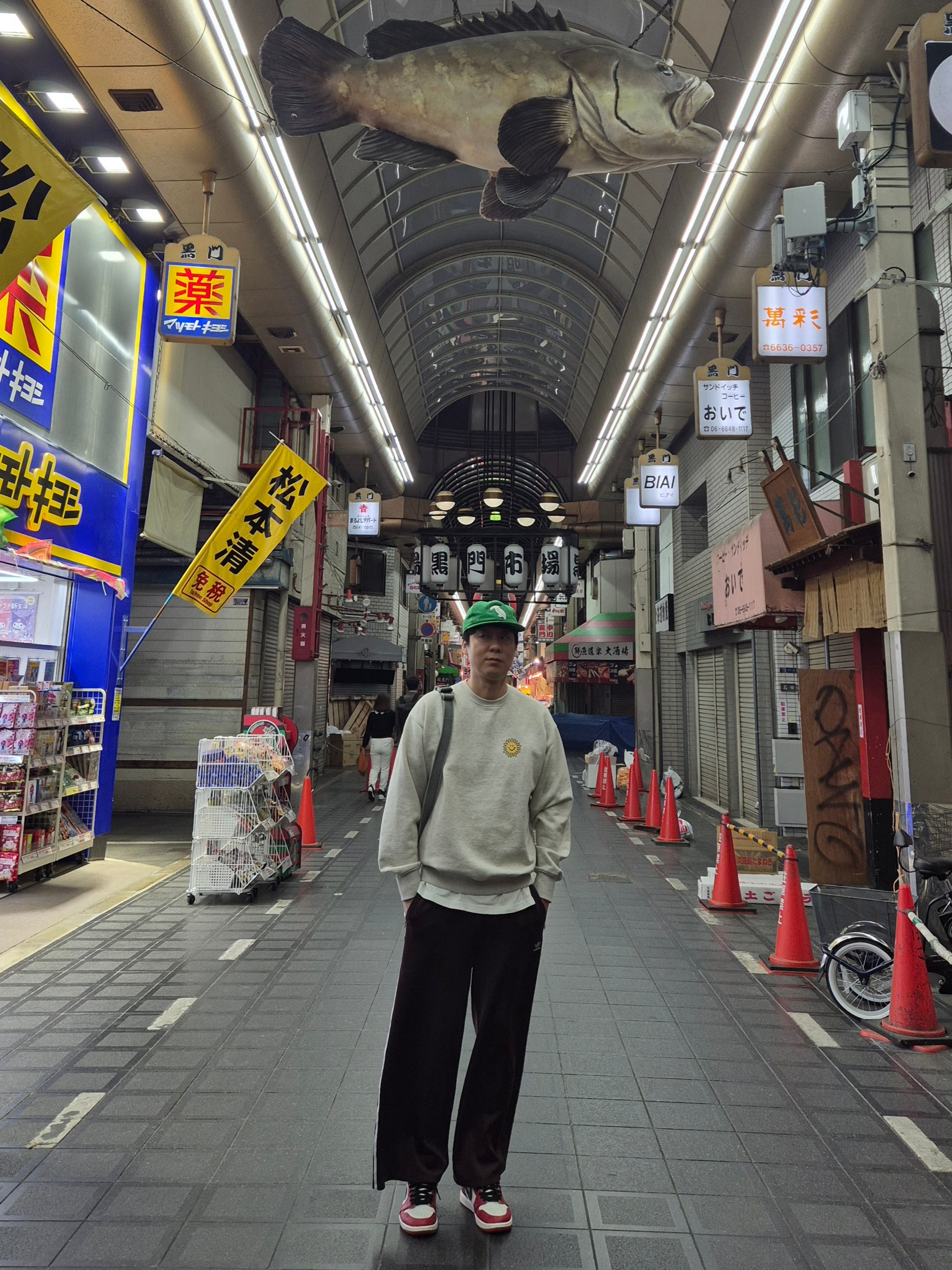Bigwave Collective Peace Again Sweatshirt Oatmeal Heather, Jordan 1 Retro High OG Chicago 2022 착용 스타일 - 4