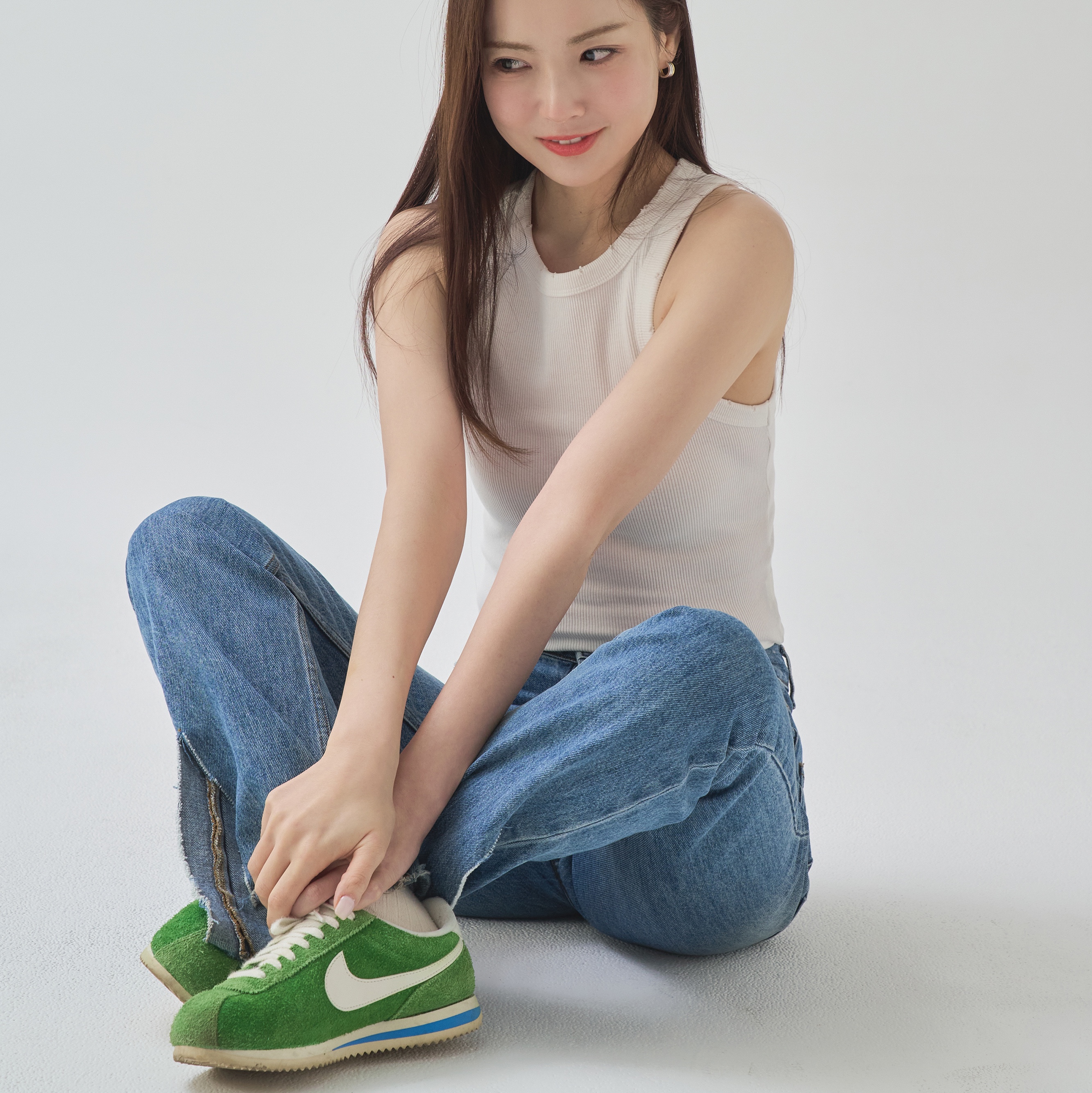 (W) Nike Cortez Vintage Chlorophyll Suede 착용 스타일 - 3