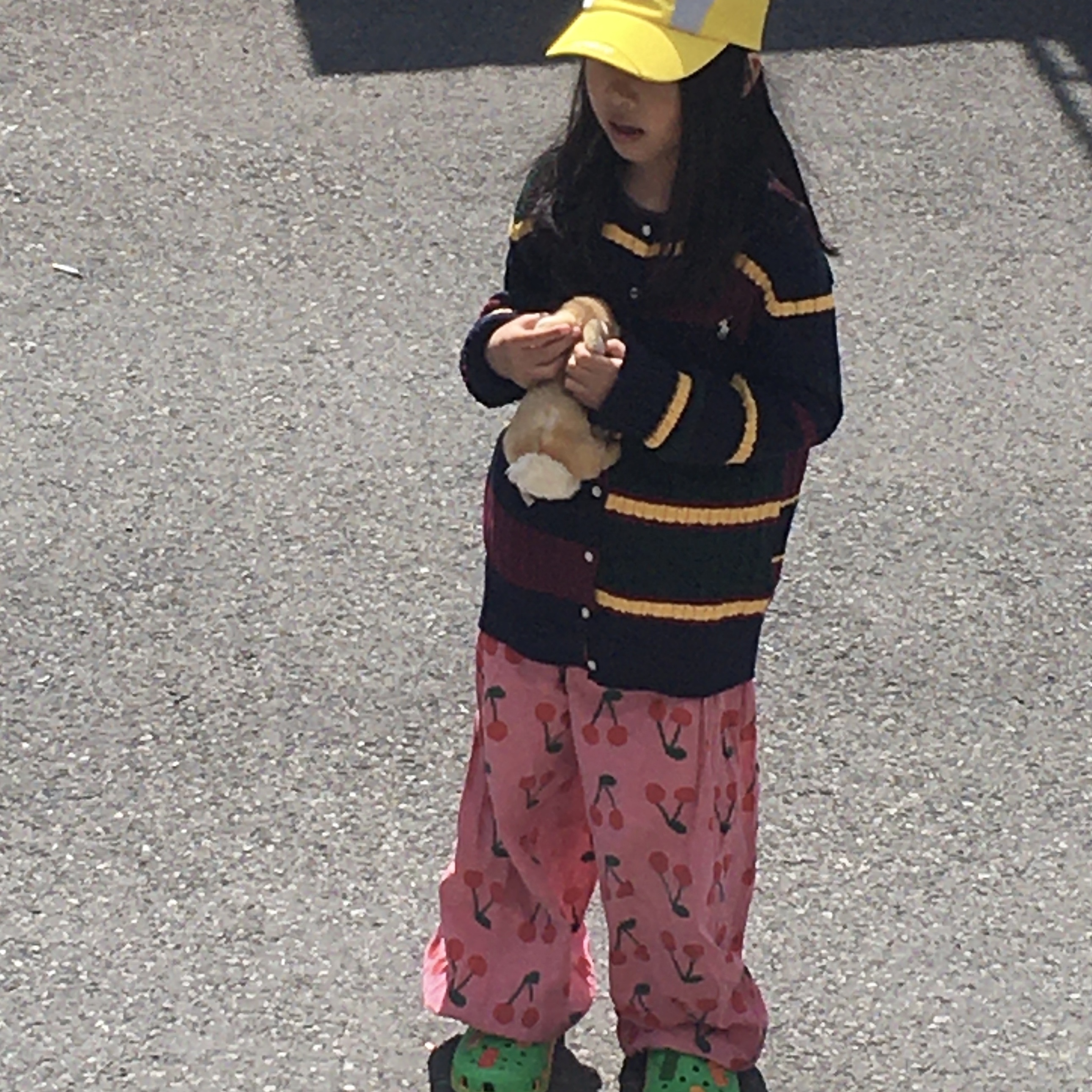 (Kids) Crocs x Haribo Classic Clog Multi, Supreme x Nike Running Hat Yellow - 25SS 착용 스타일 - 1