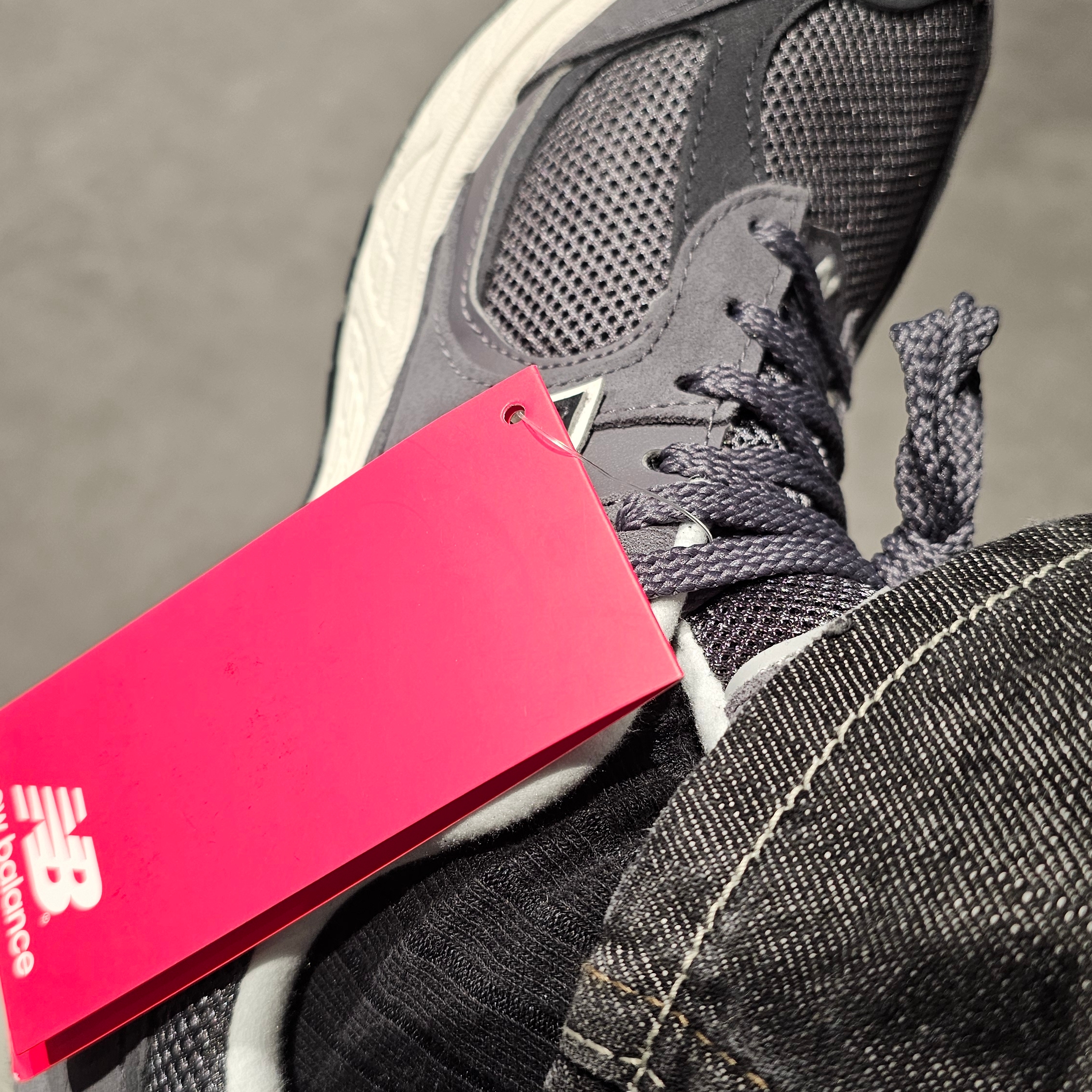 New Balance 2002R Magnet Phantom 착용 스타일