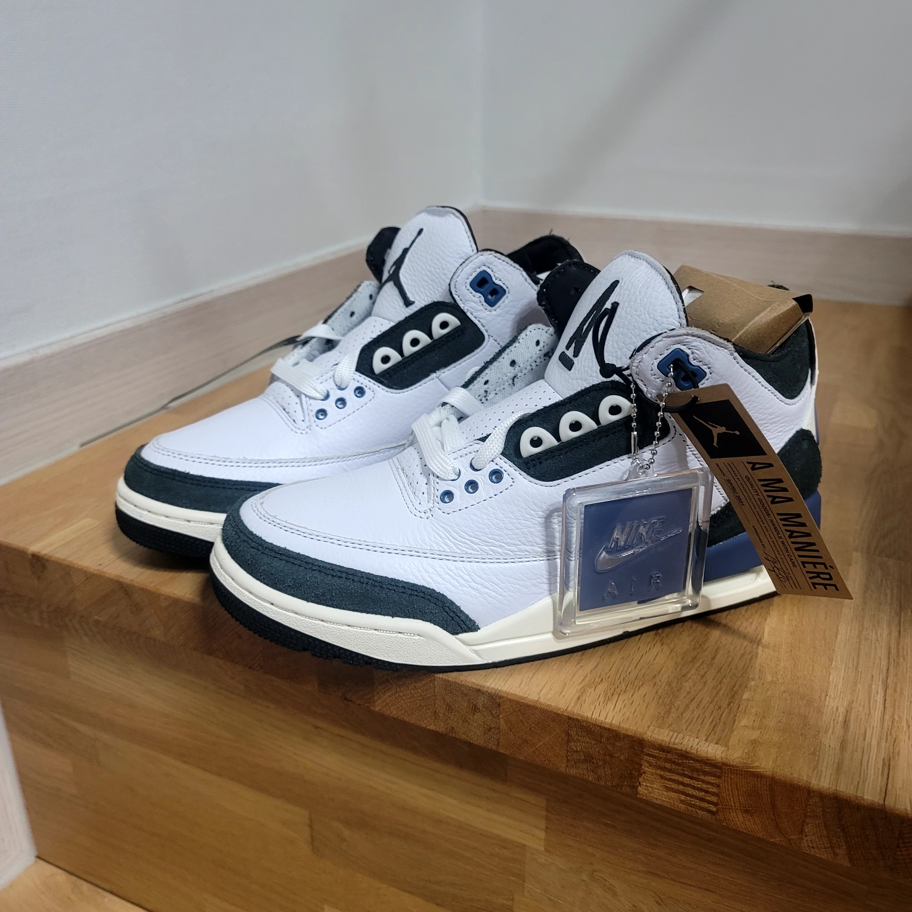 Jordan 3 x A Ma Maniere Retro OG SP For The Love 착용 스타일 - 2