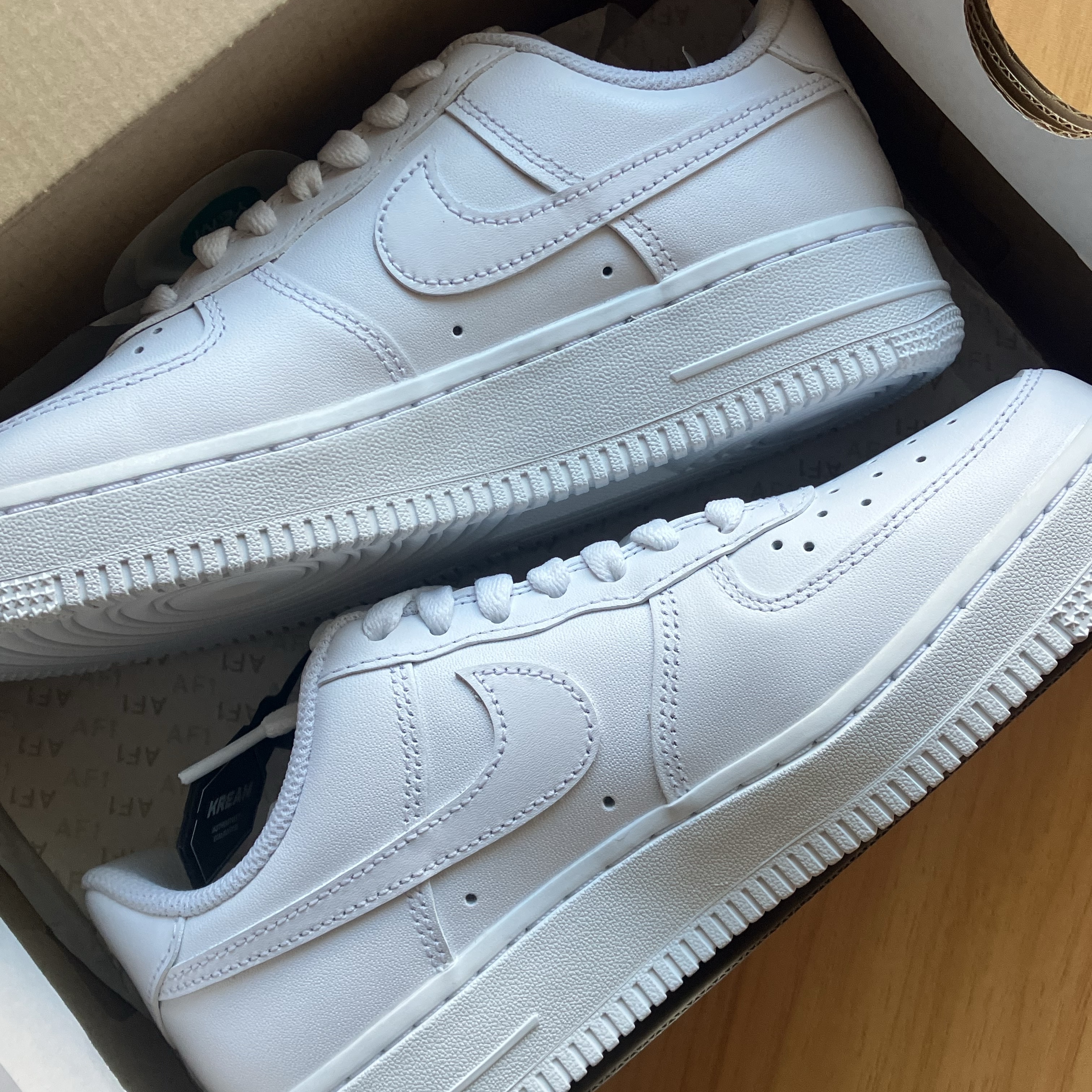 (W) Nike Air Force 1 '07 Low White 착용 스타일