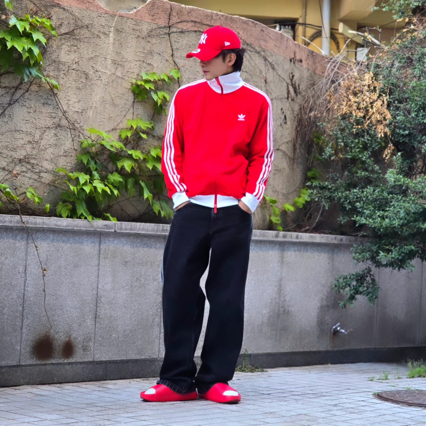 Adidas Adicolor Classic Beckenbauer Track Top Better Scarlet White - US Sizing, Adidas Adicolor Classic Beckenbauer Track Top Better Scarlet White - KR Sizing 착용 스타일 - 5