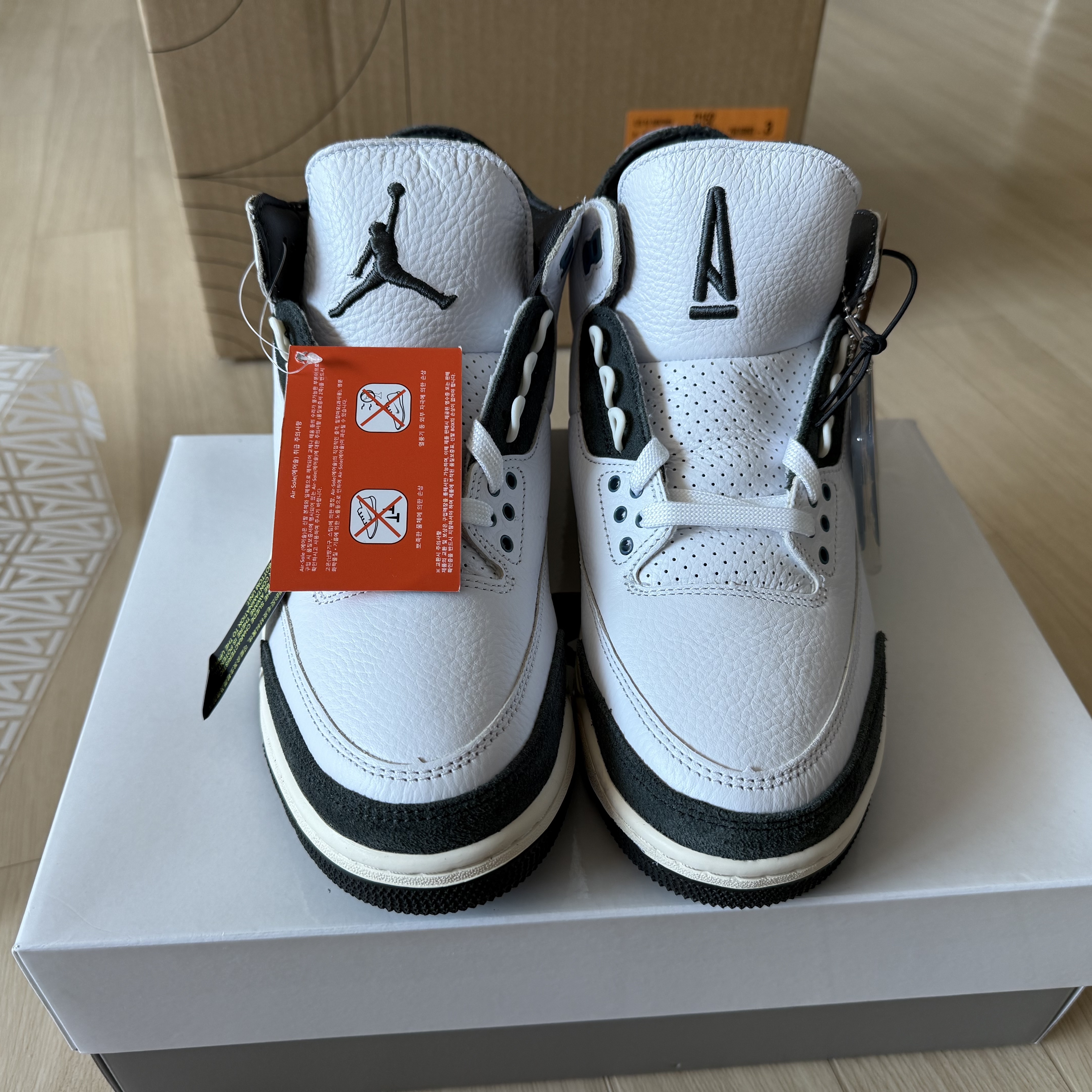 Jordan 3 x A Ma Maniere Retro OG SP For The Love 착용 스타일 - 3
