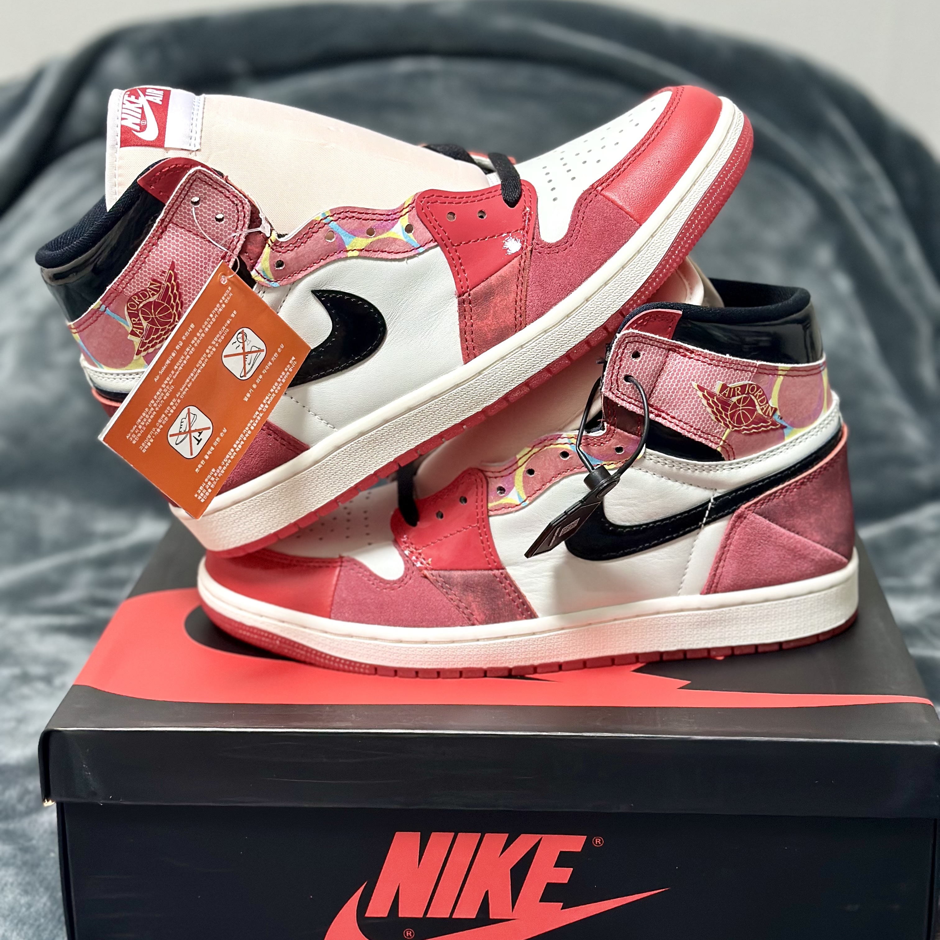Jordan 1 Retro High Spider-Man Next Chapter 착용 스타일