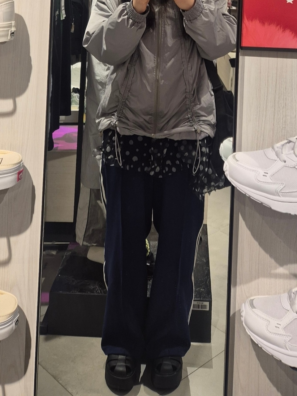 (W) Adidas Premium Originals Track Pants Navy - KR Sizing 착용 스타일