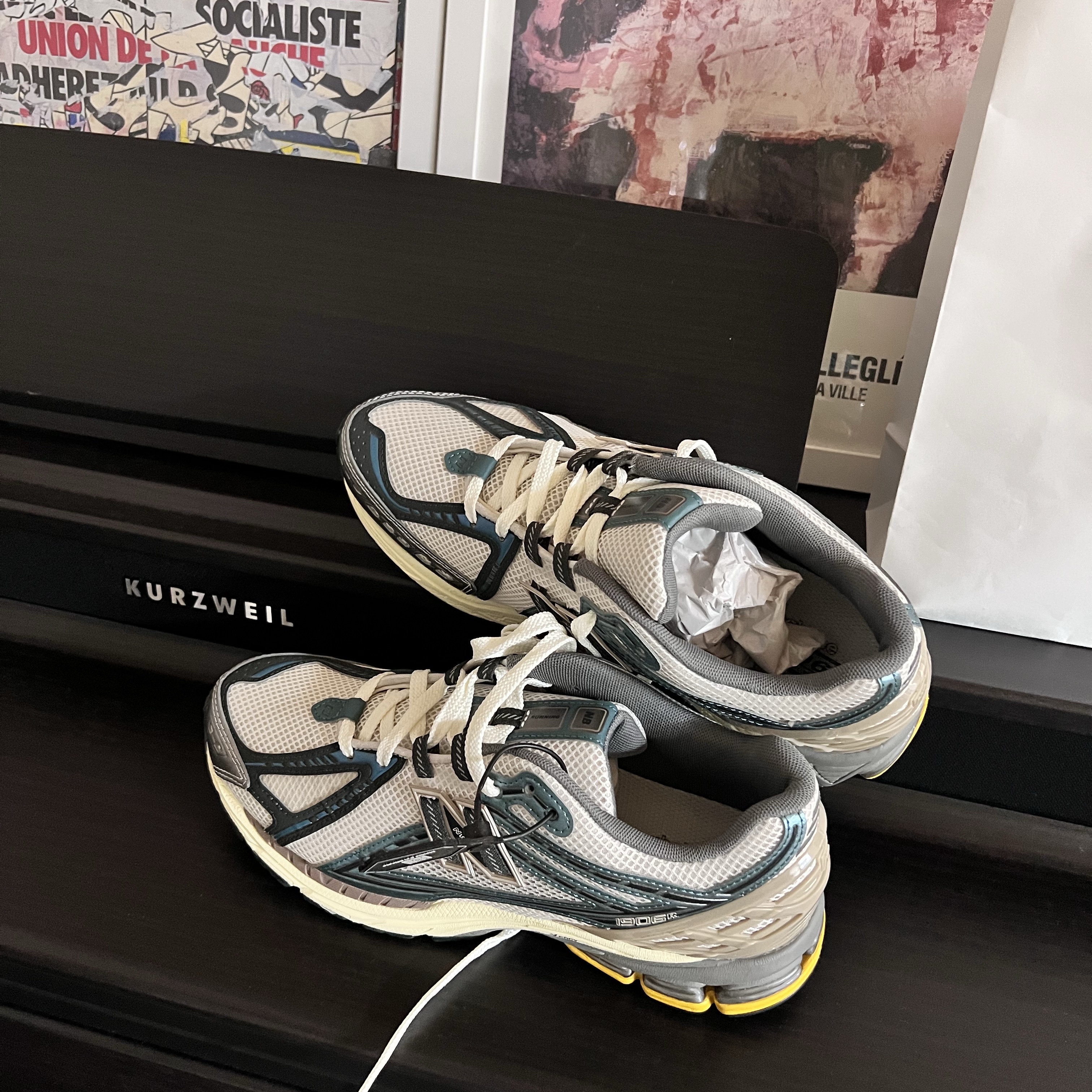 New Balance 1906R Metallic Teal 착용 스타일