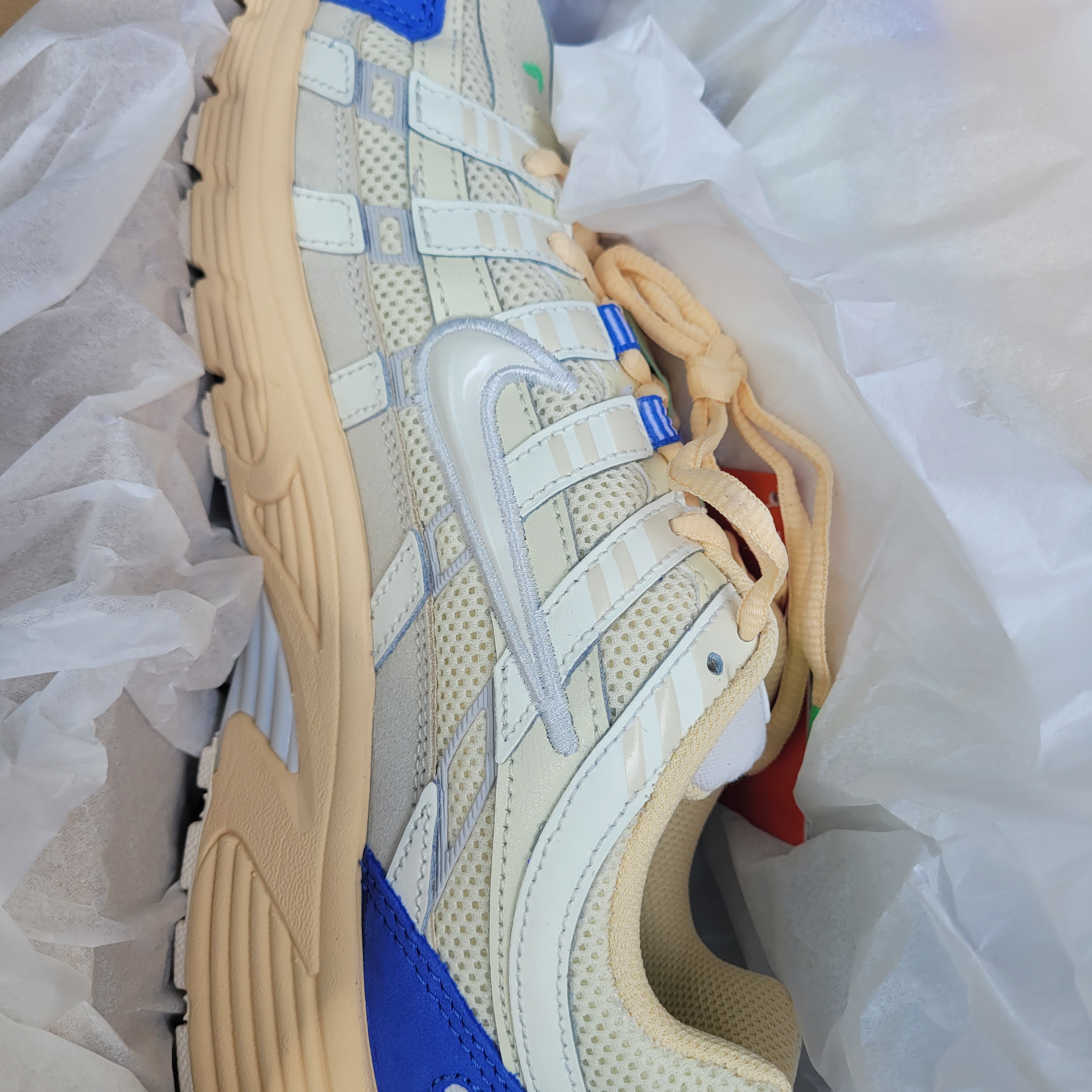 Nike P-6000 Coconut Milk Medium Blue 착용 스타일 - 6