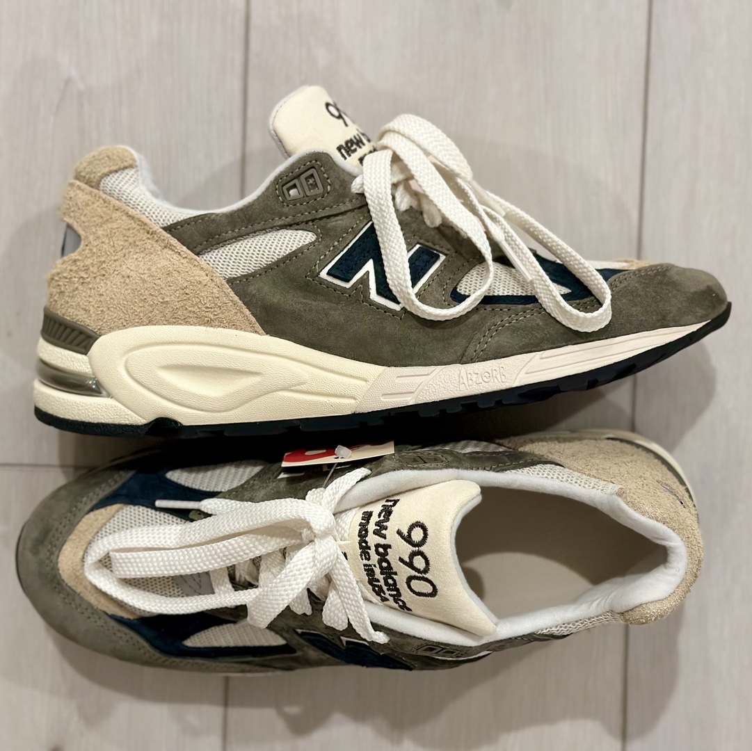 New Balance 990v2 Made in USA Grey Tan 착용 스타일 - 2