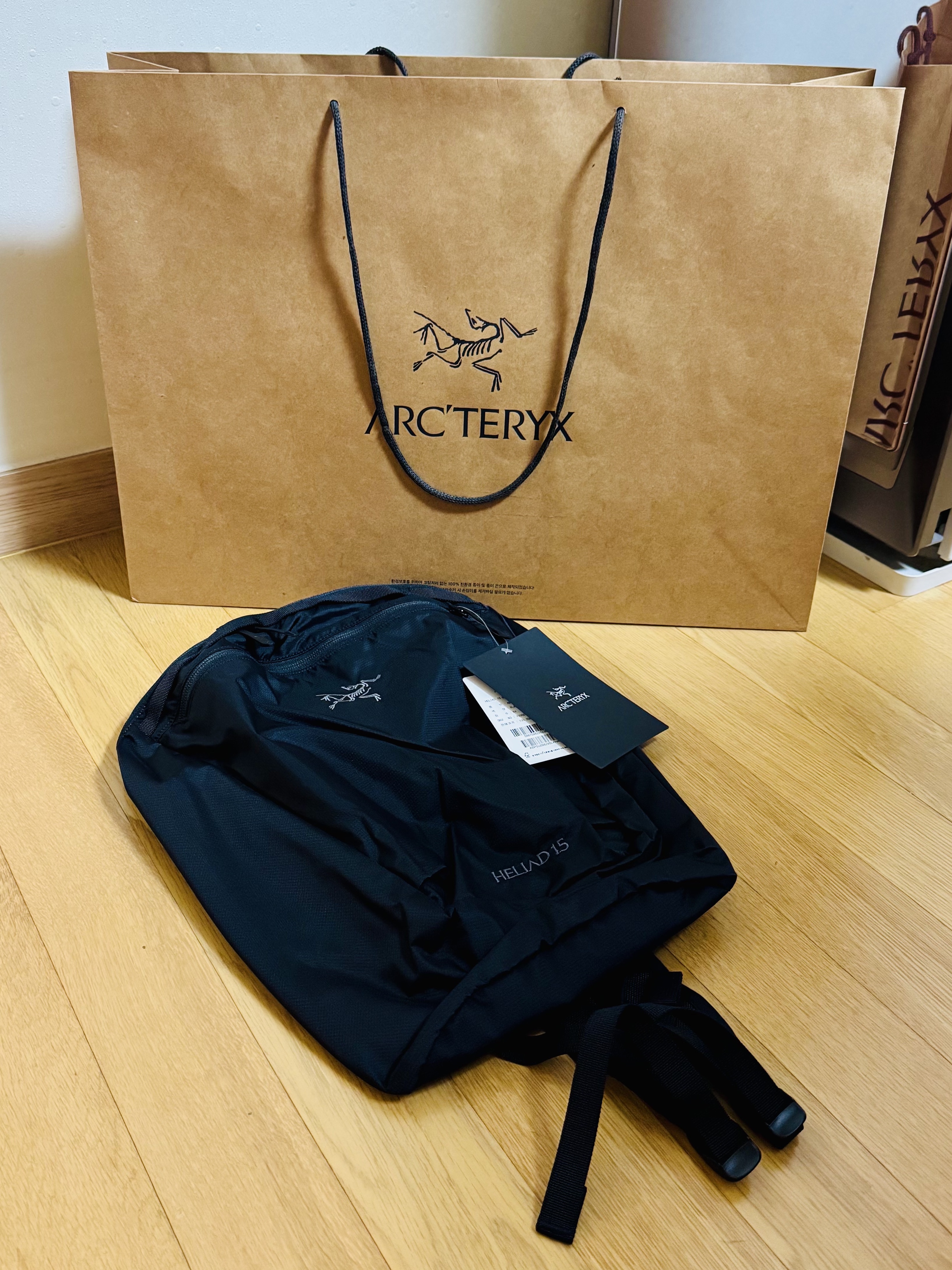 Arc'teryx Heliad 15 Backpack Black 착용 스타일