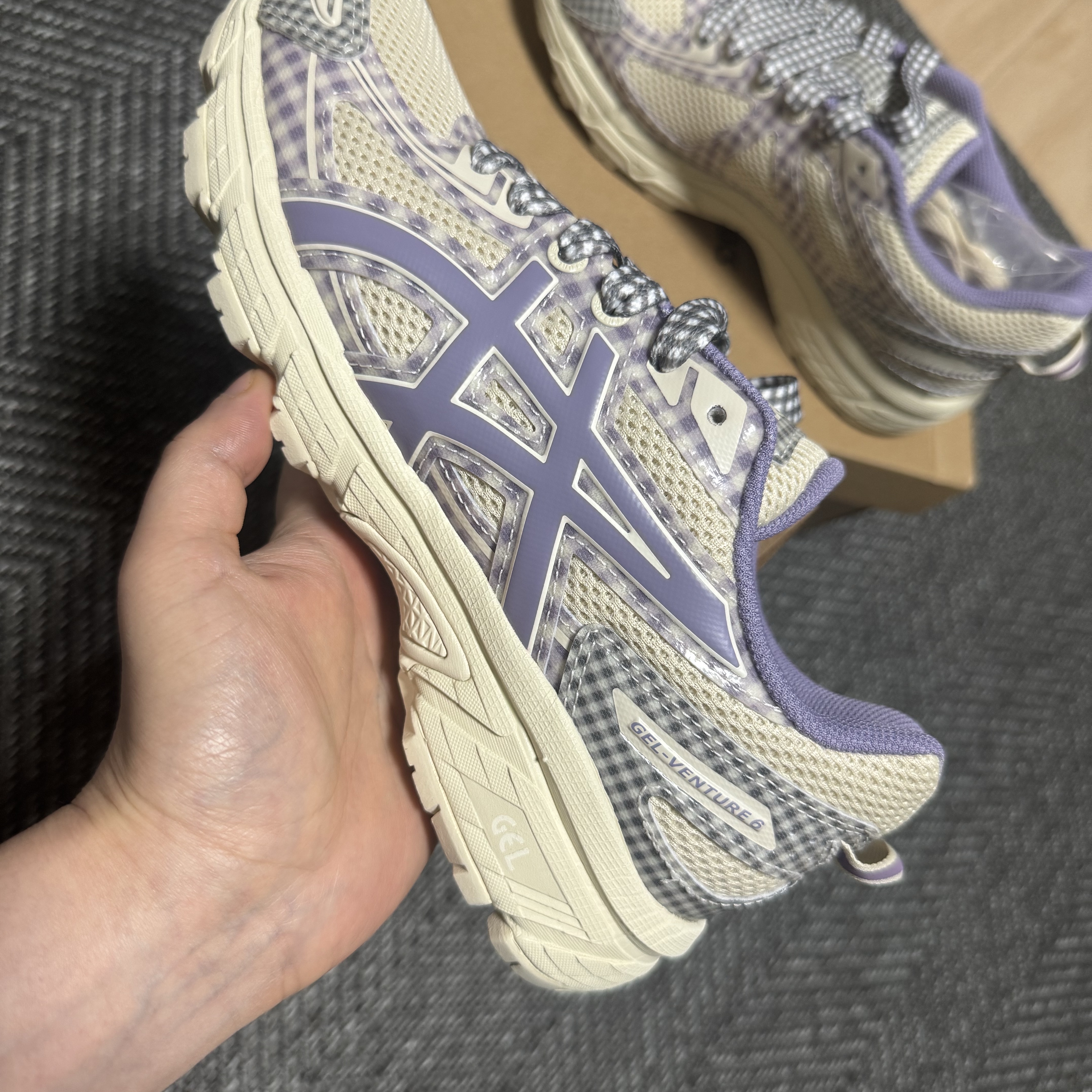Asics x Story mfg. Gel-Venture 6 Vanilla Violet Quartz 착용 스타일 - 1