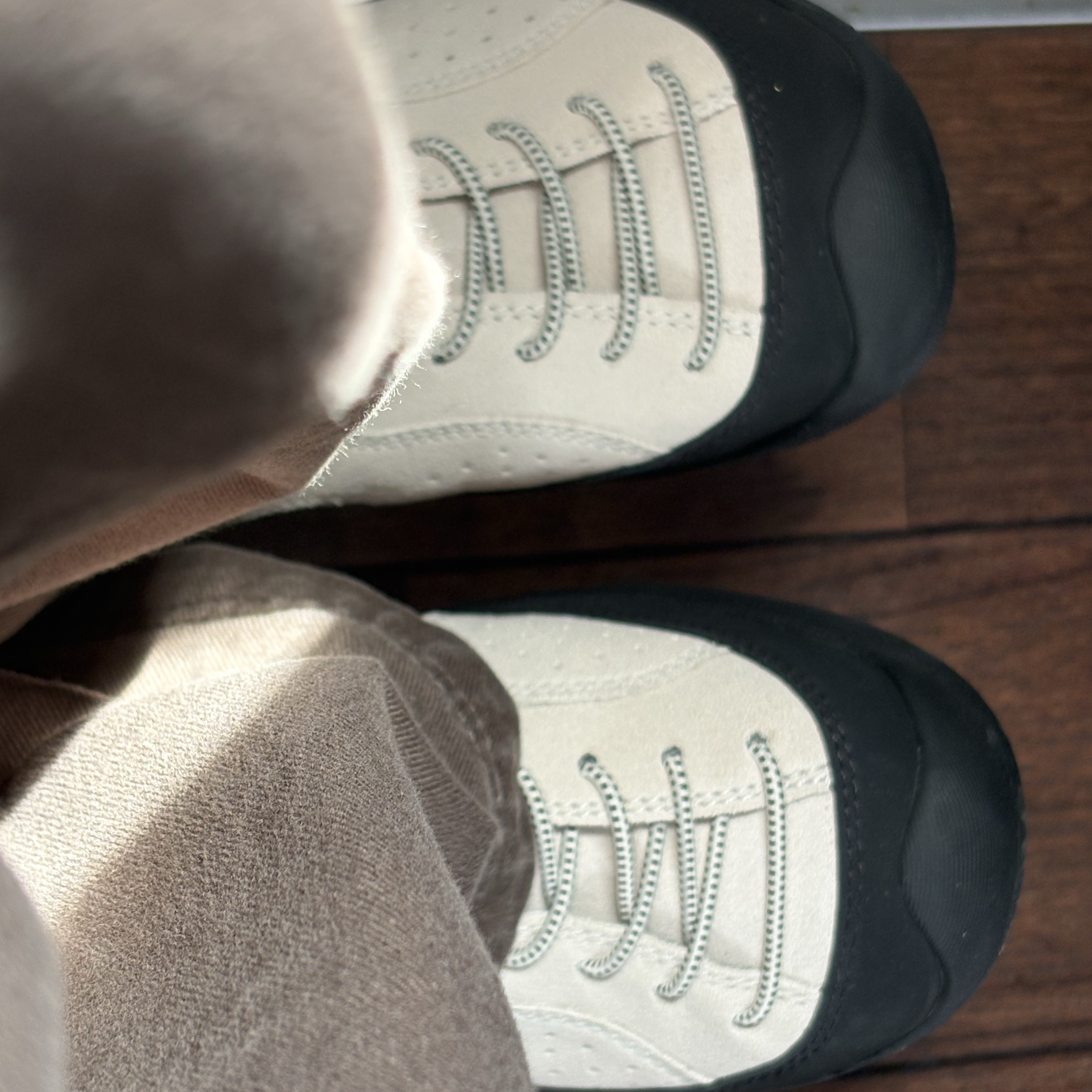 (W) Keen Jasper Rocks SP Sneaker Birch Black 착용 스타일